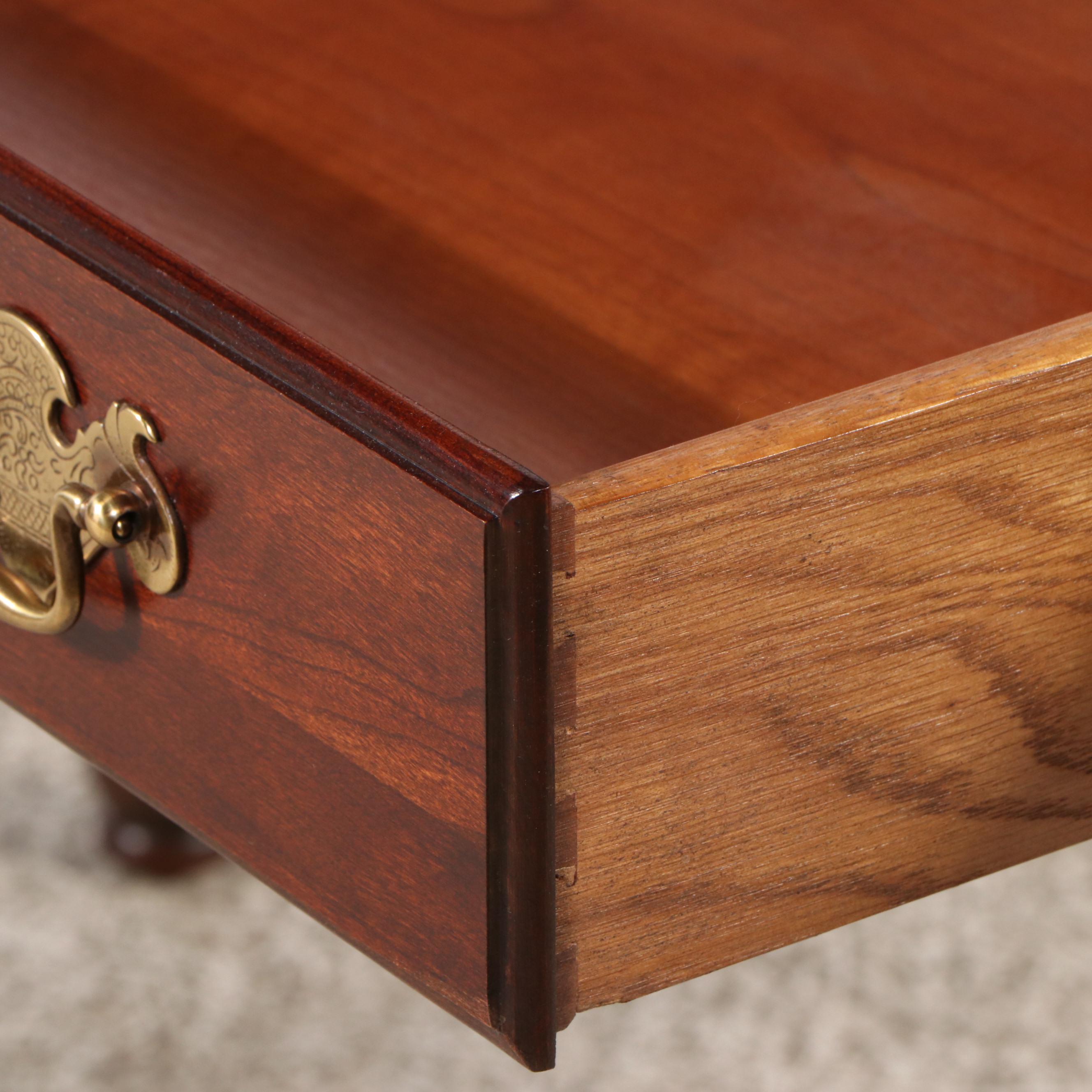 Gordon's Inc. Queen Anne Style Mahogany Console Table