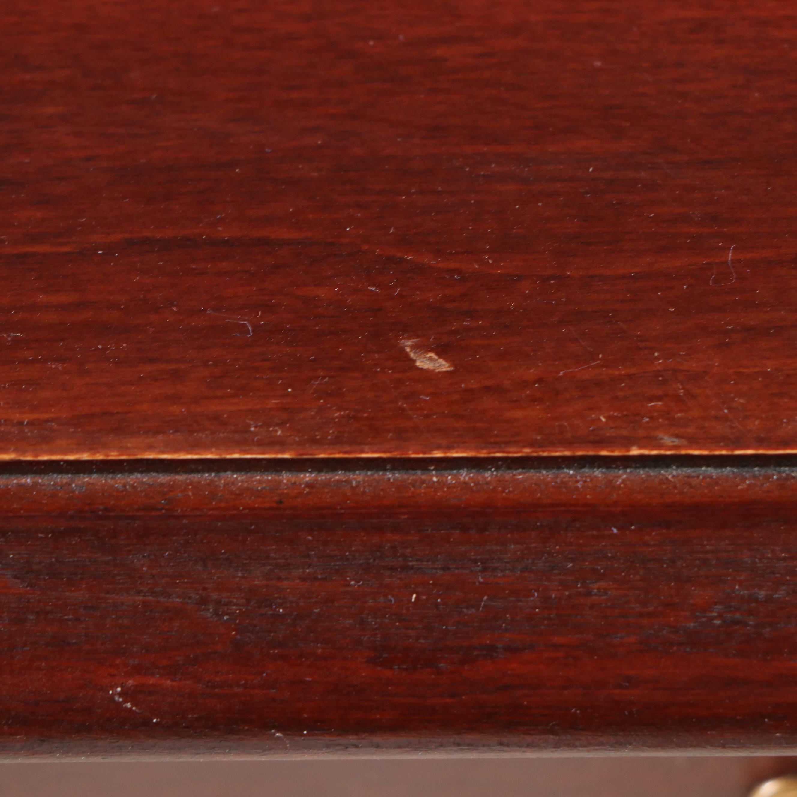 Gordon's Inc. Queen Anne Style Mahogany Console Table