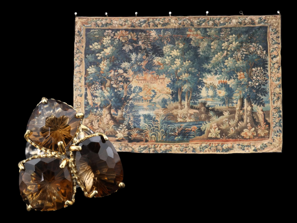 Traditional Art, Furniture, Jewelry & Décor