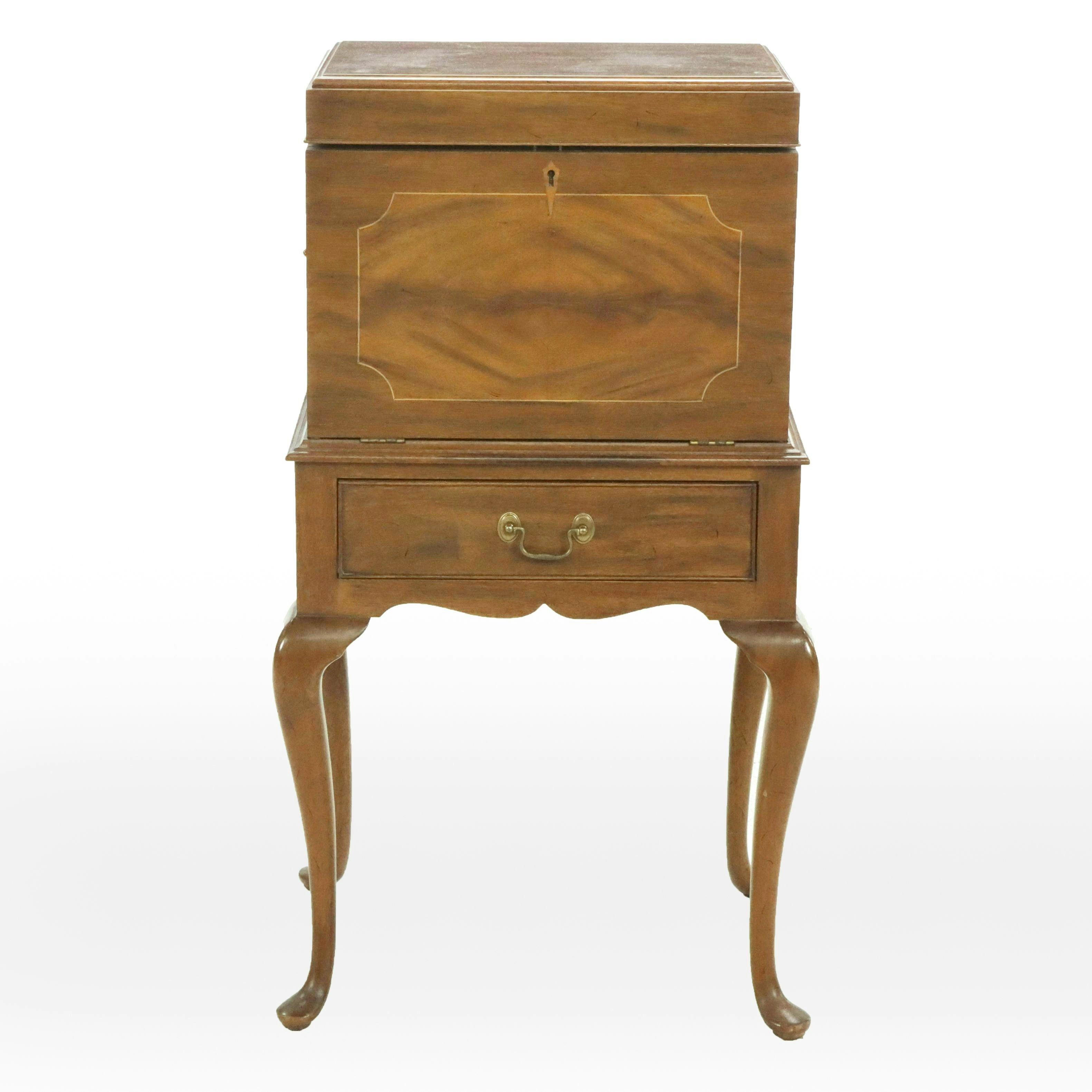 Henkel-Harris Mahogany Inlay Fall Cellarette