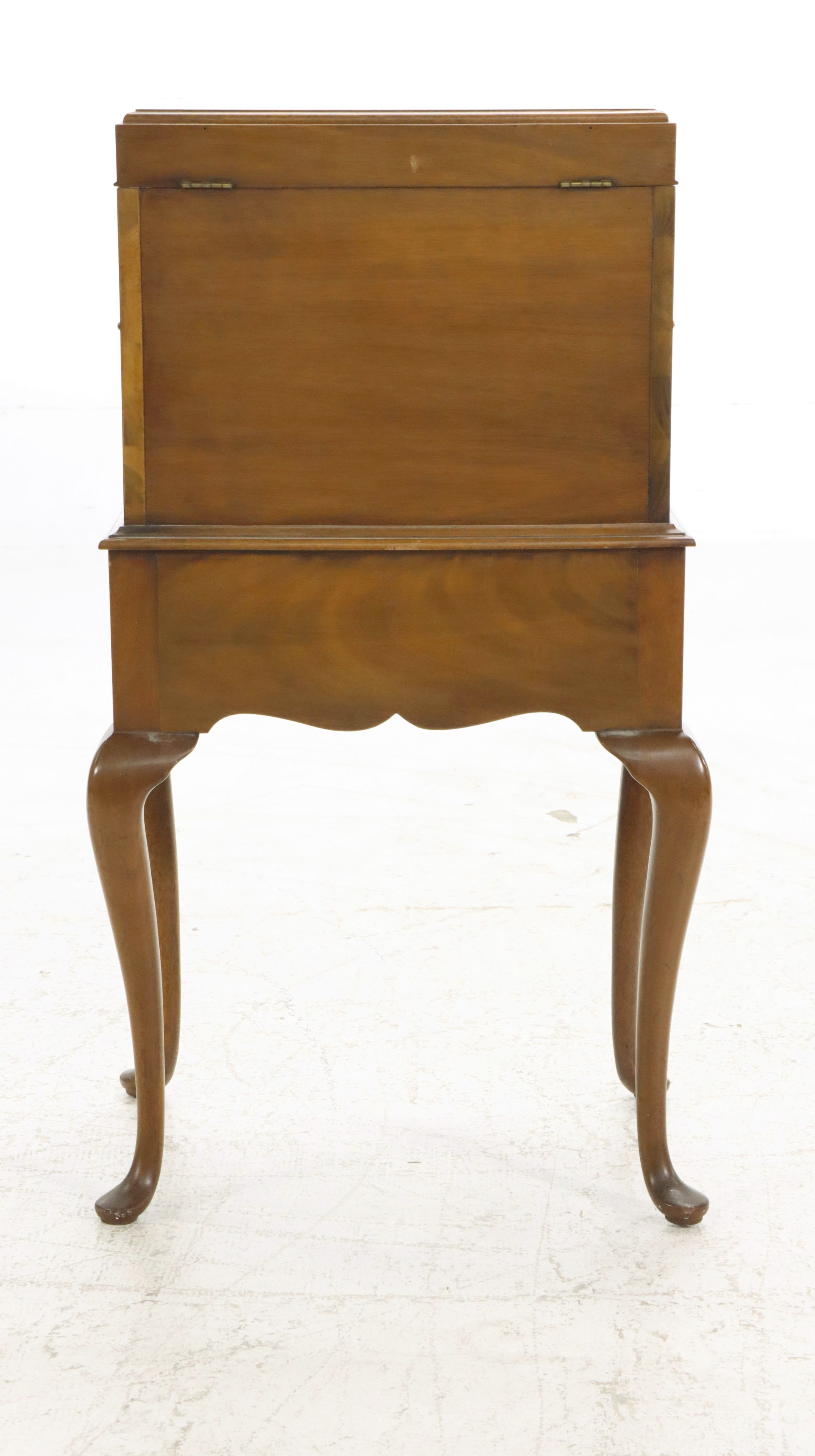 Henkel-Harris Mahogany Inlay Fall Cellarette