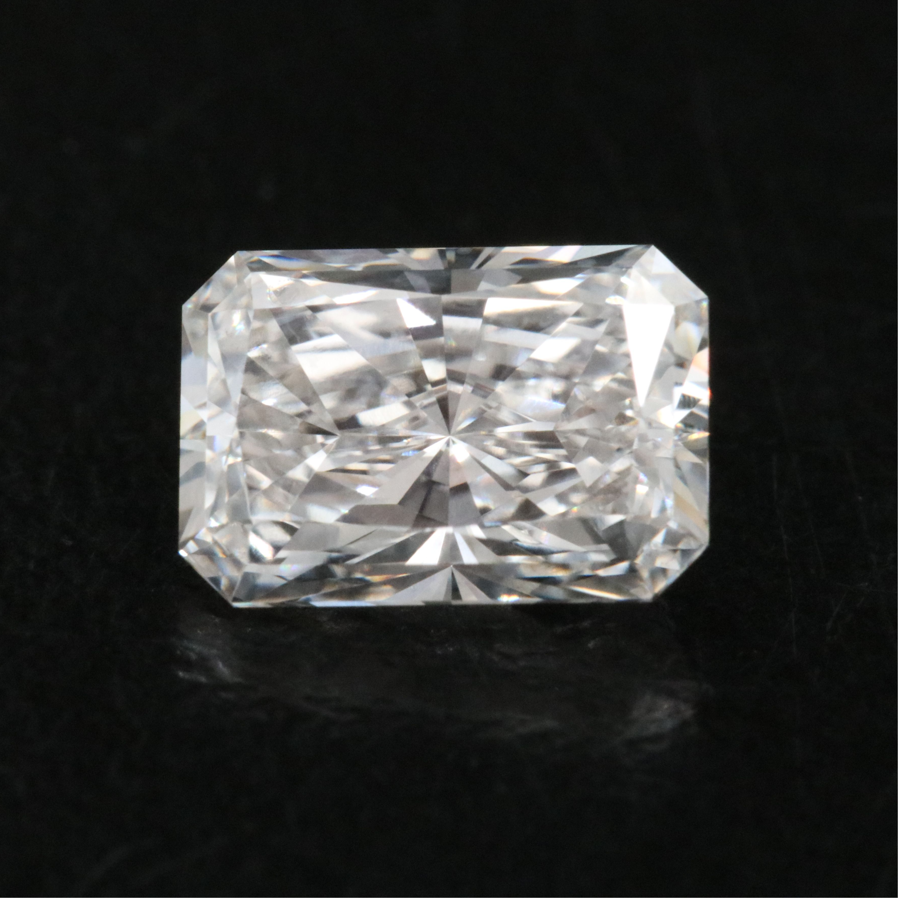 Loose 1.25 CT Lab Grown Diamond with IGI Report