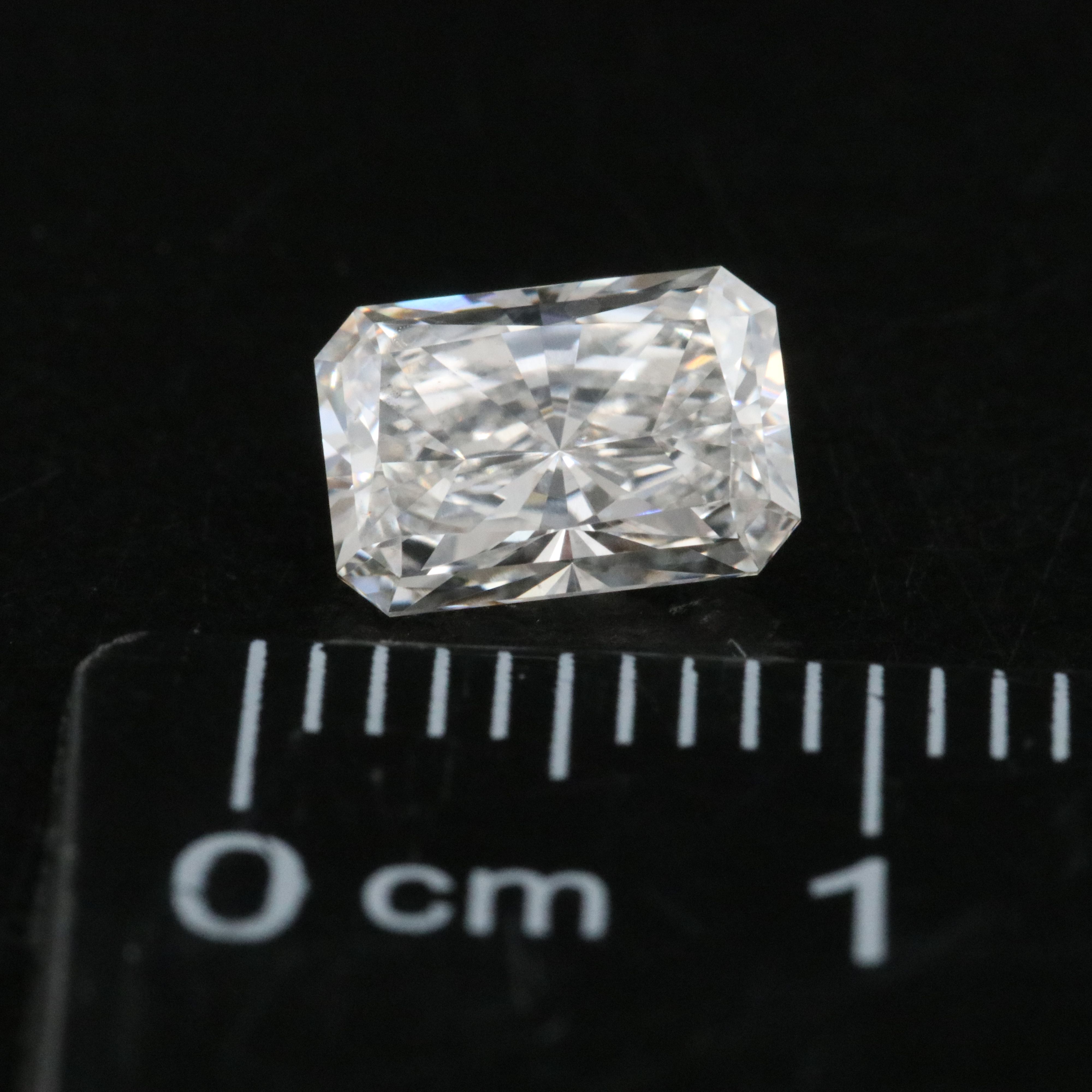 Loose 1.25 CT Lab Grown Diamond with IGI Report