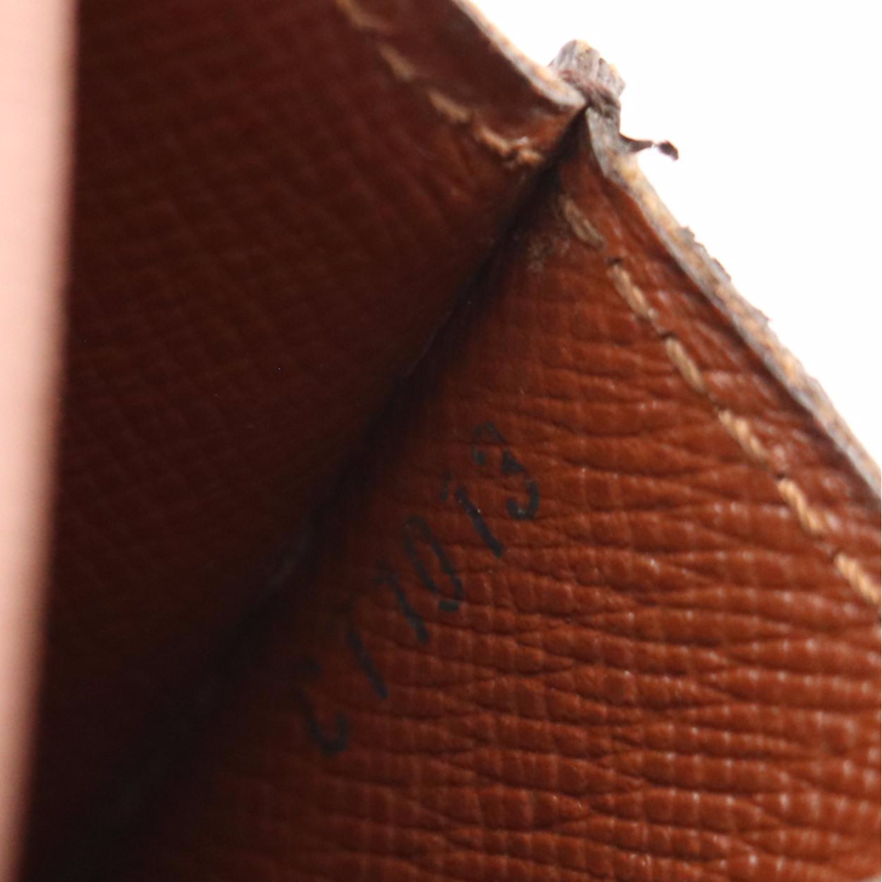 Louis Vuitton Étui à Cigarettes in Monogram Canvas