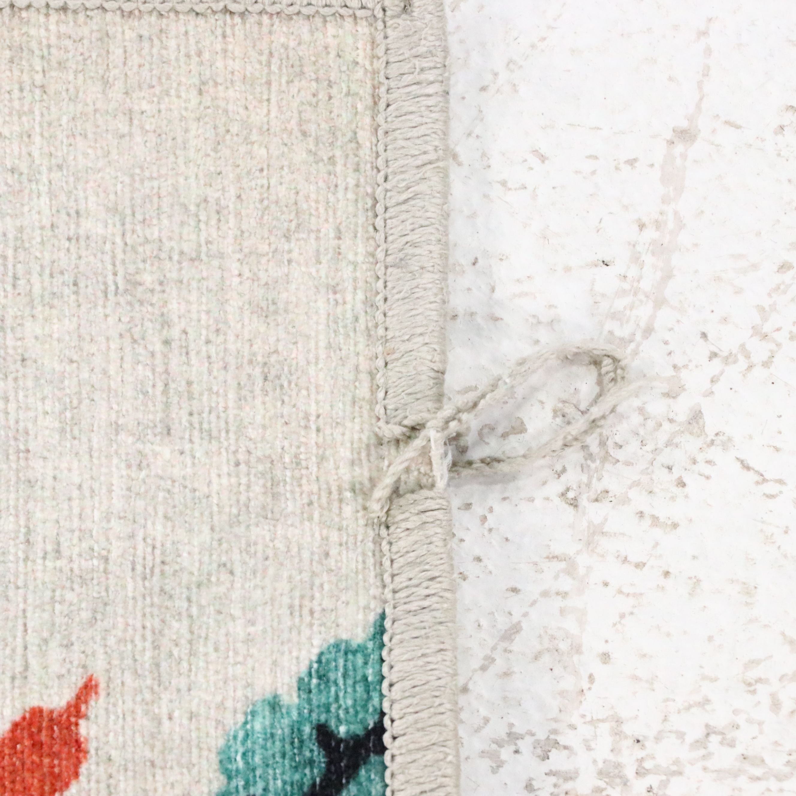 2'11 x 4'10 Machine Made Ruggable Accent Rug