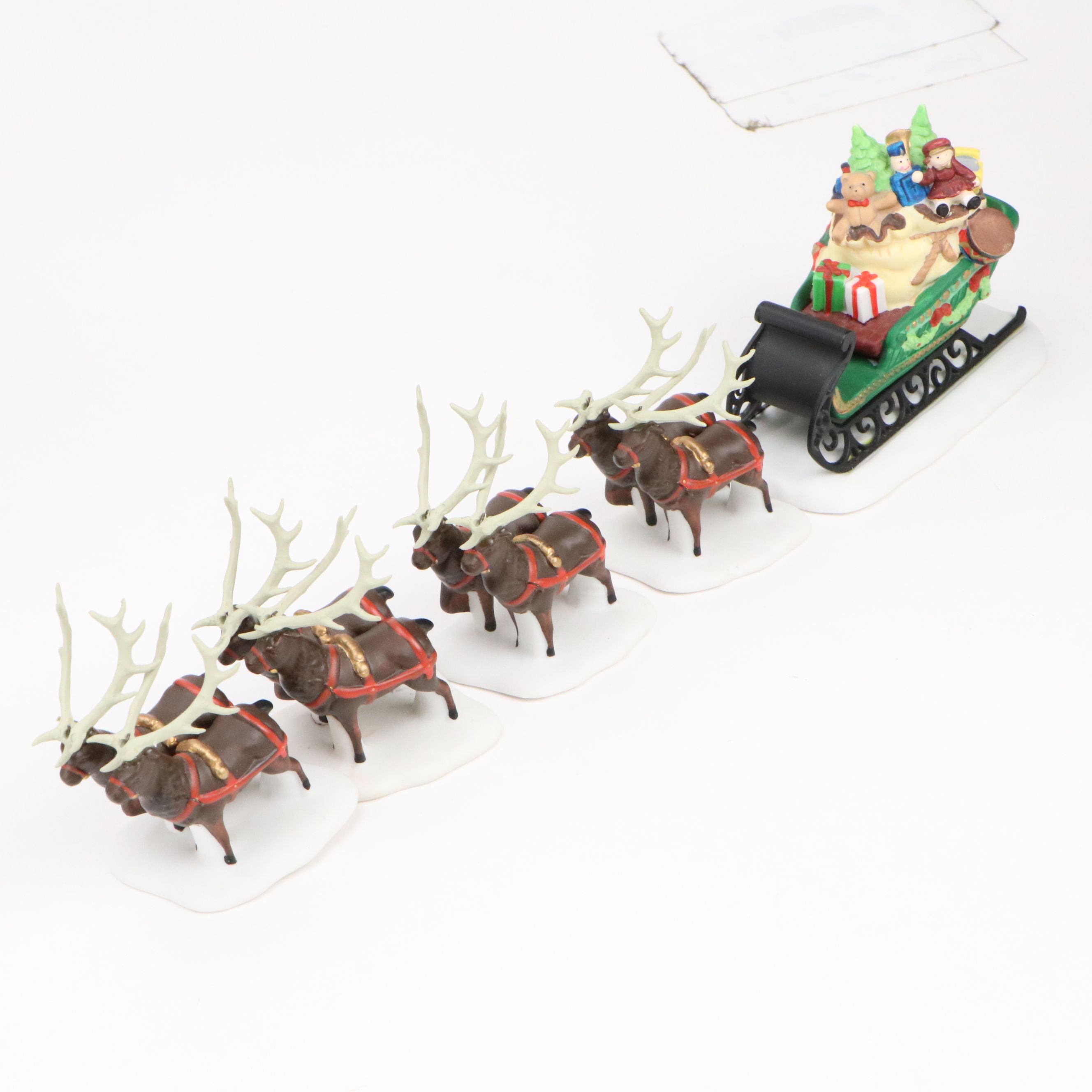 Department 56 Dickens Village Houses with Other Accessories and Figurines