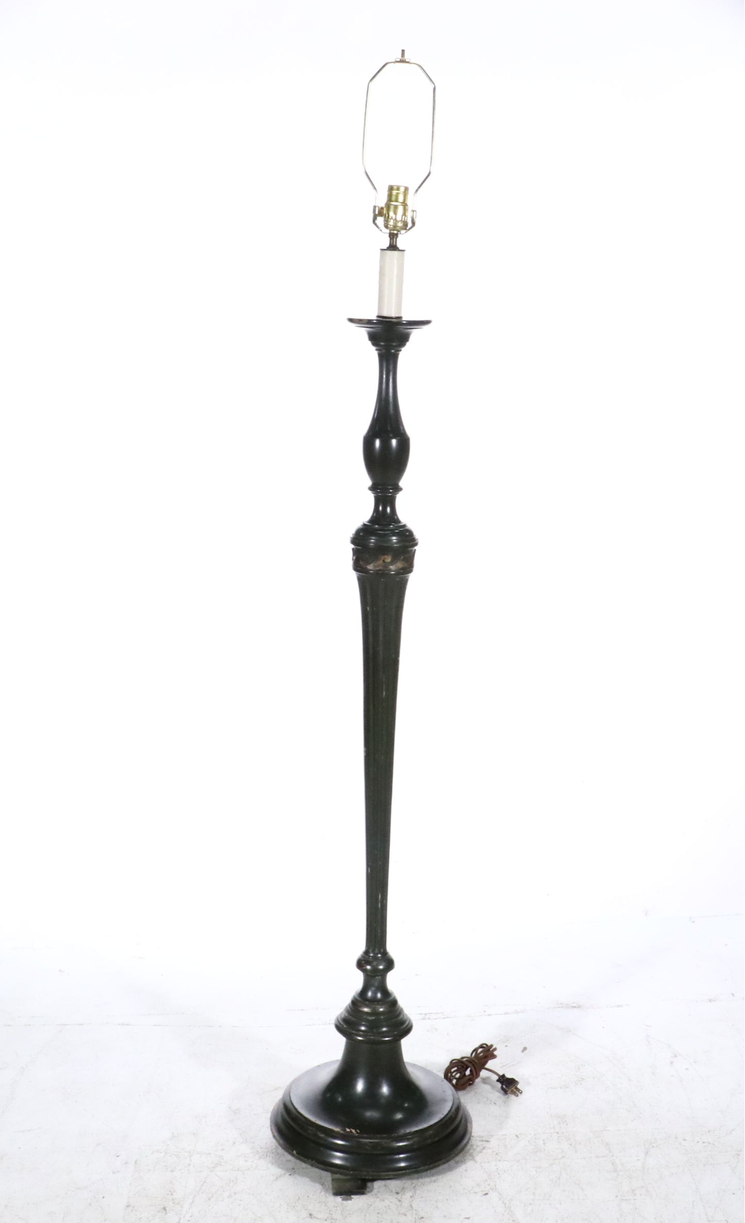 Pair of Art Deco Baluster Turned Wood Torcheres, Early 20th Century
