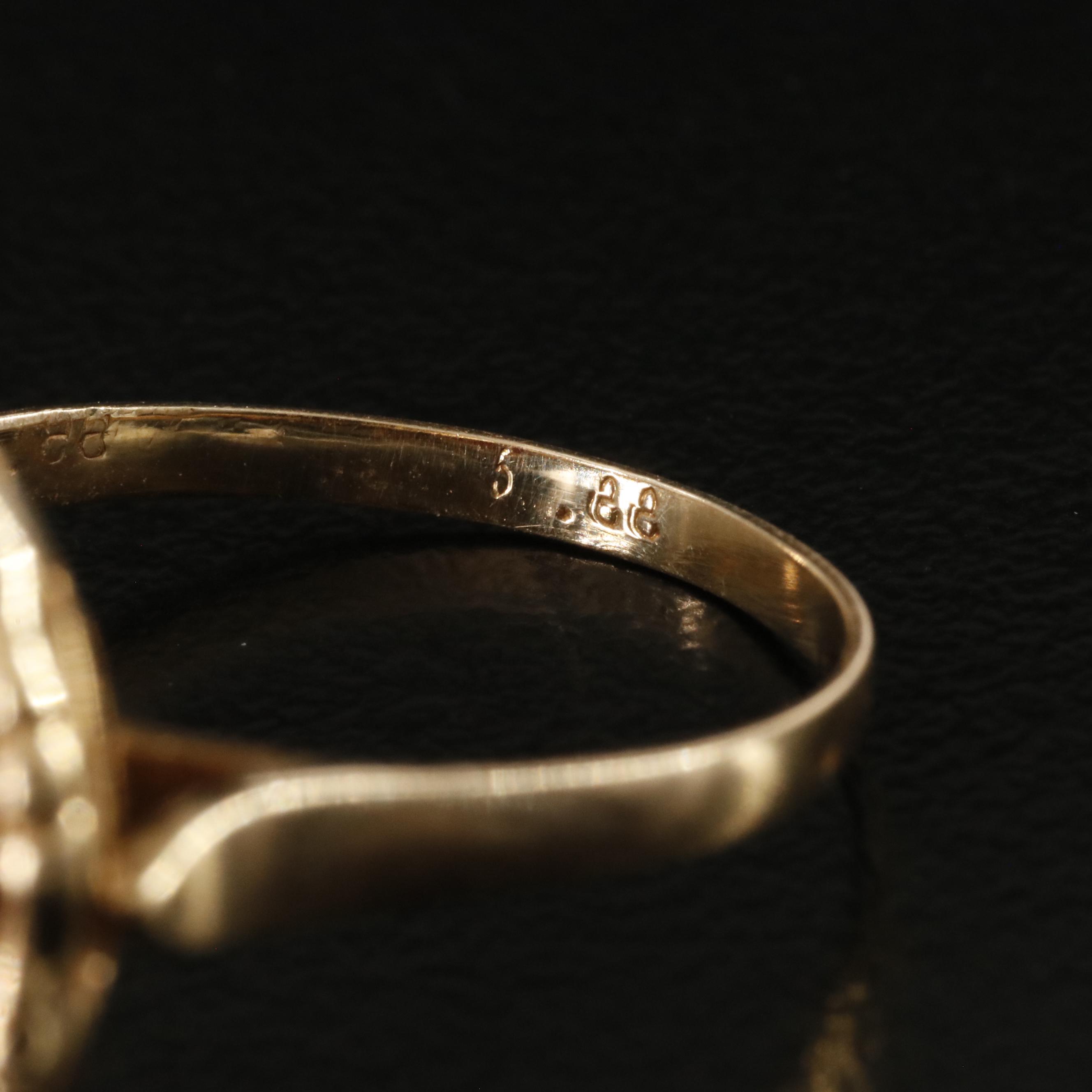 Vintage 14K Coral Ring