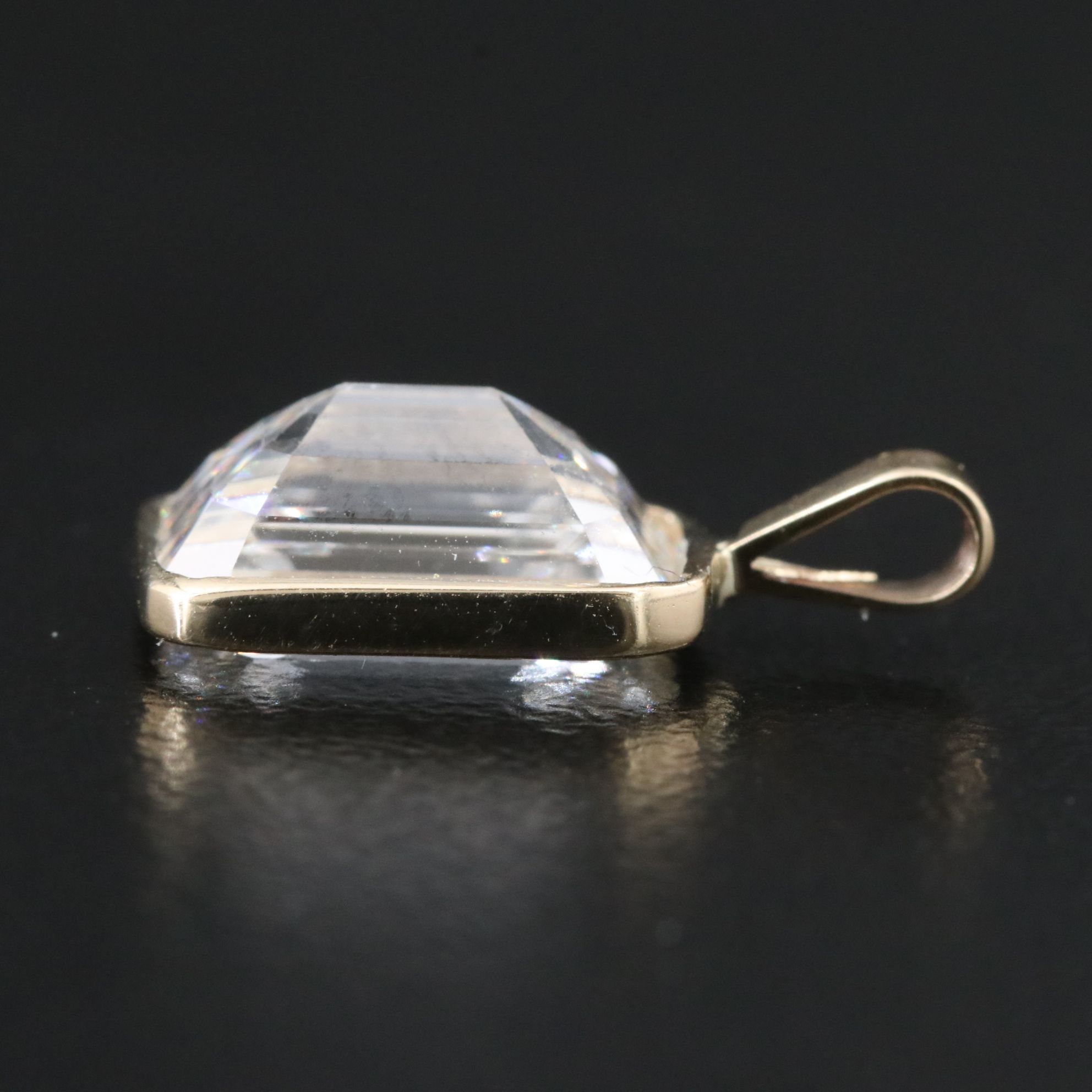 14K 3.08 CT Lab Grown Diamond Solitaire Pendant with IGI Report