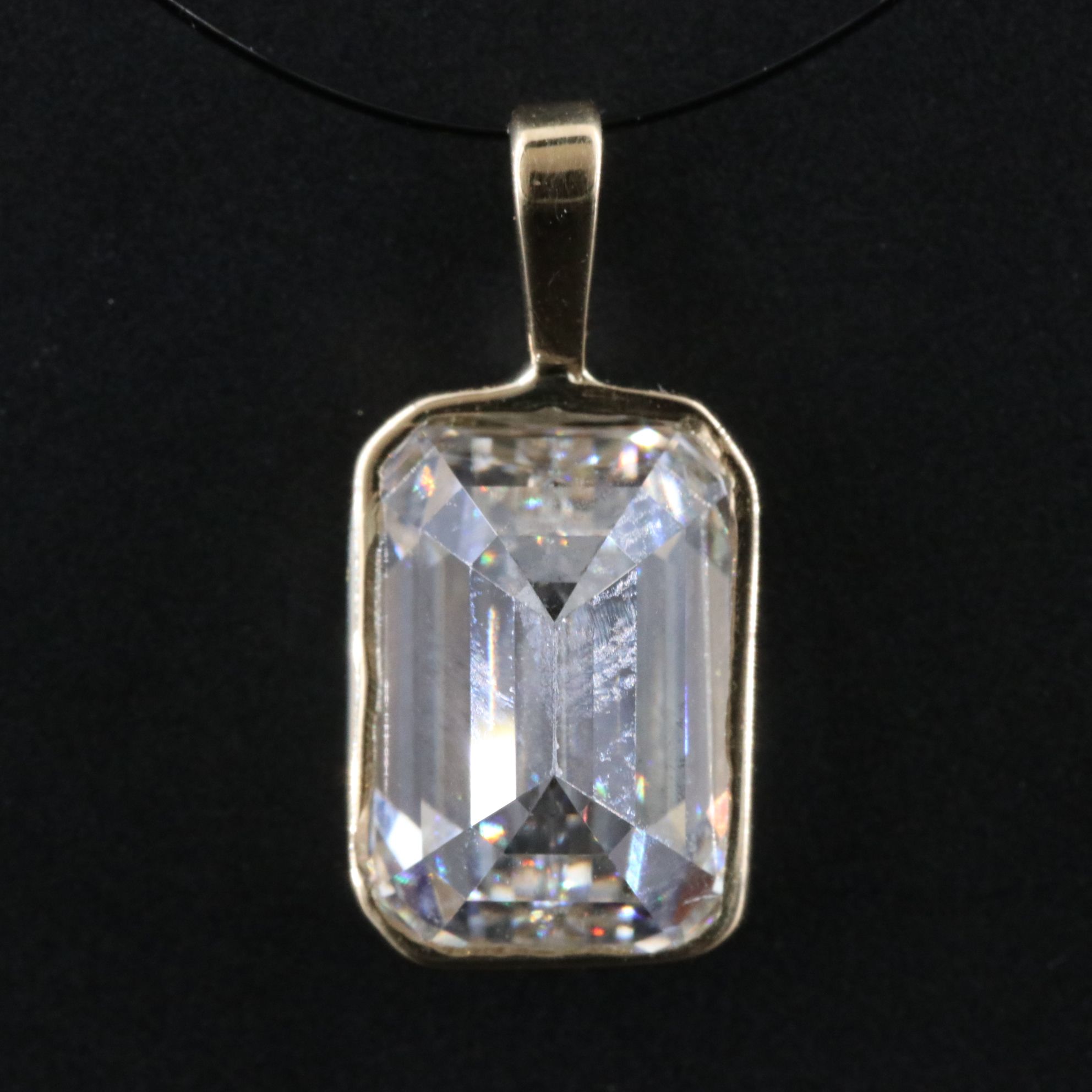 14K 3.08 CT Lab Grown Diamond Solitaire Pendant with IGI Report