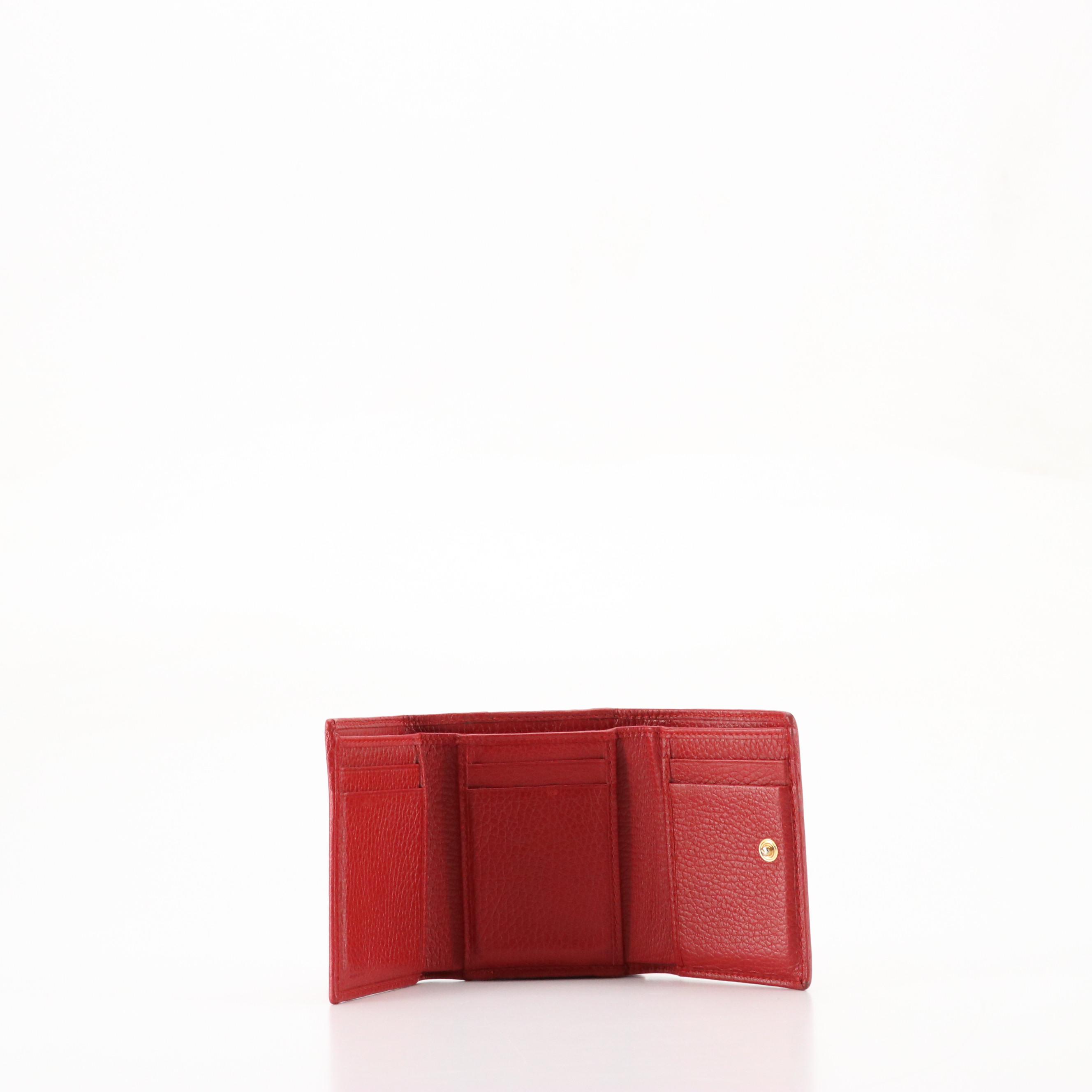 Gucci Compact Wallet in Red Calfskin Grain Leather