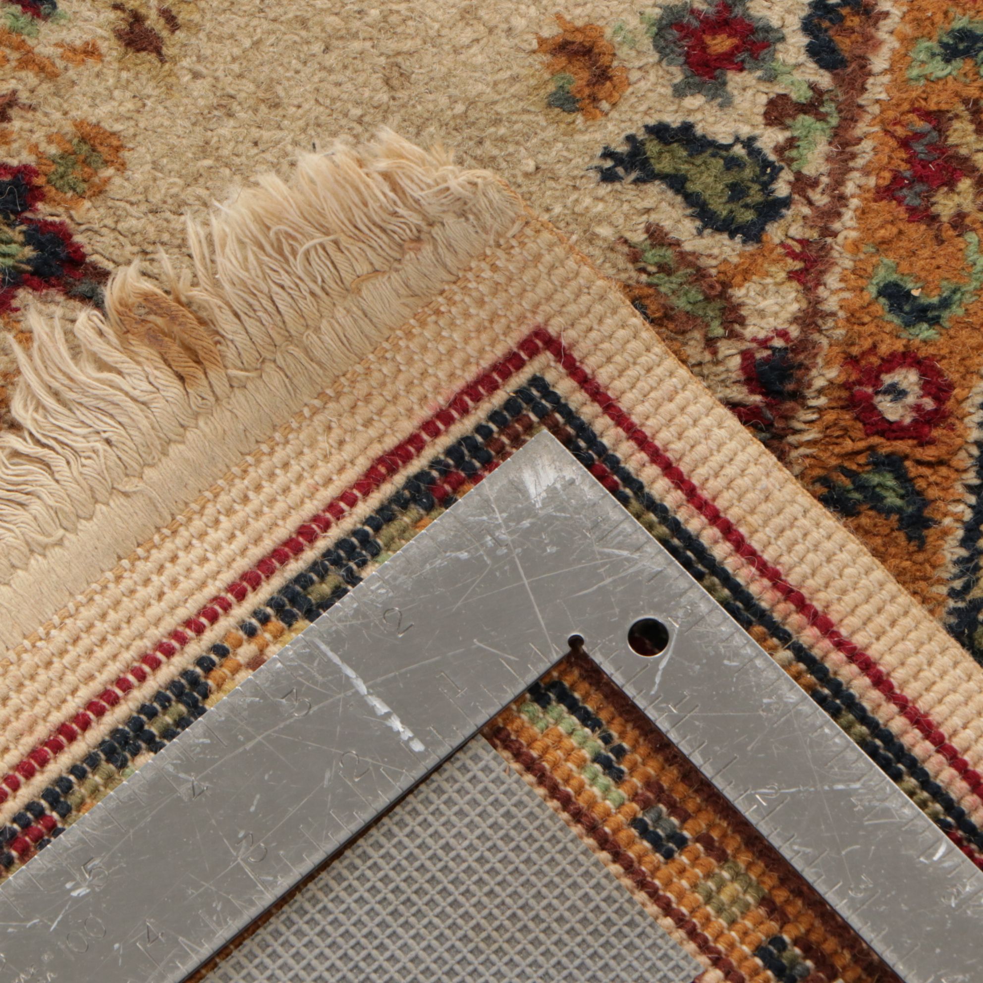 4'6 x 6'2 Machine Made Madras Persian Style Area Rug