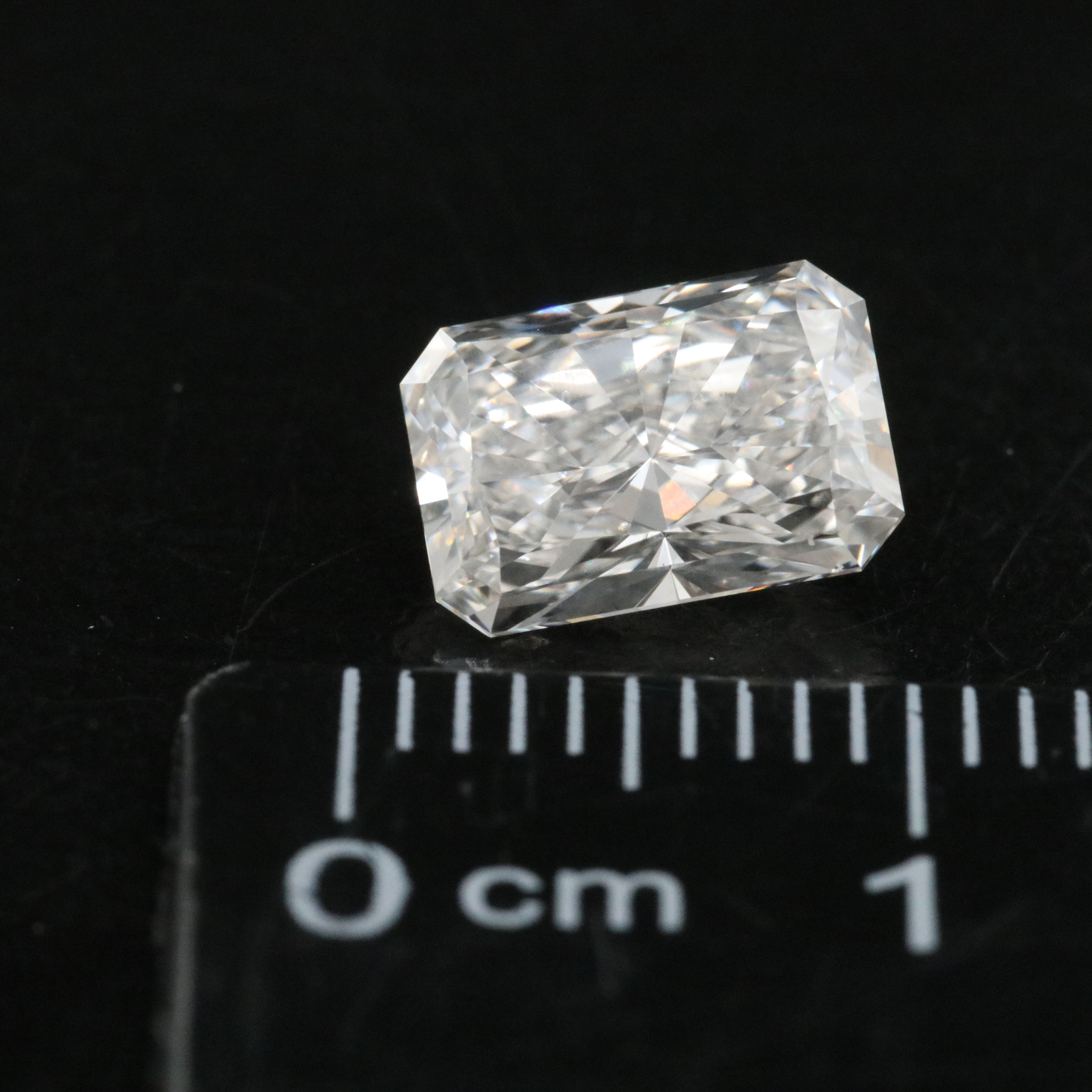 Loose 1.78 CT Lab Grown Diamond with IGI Report