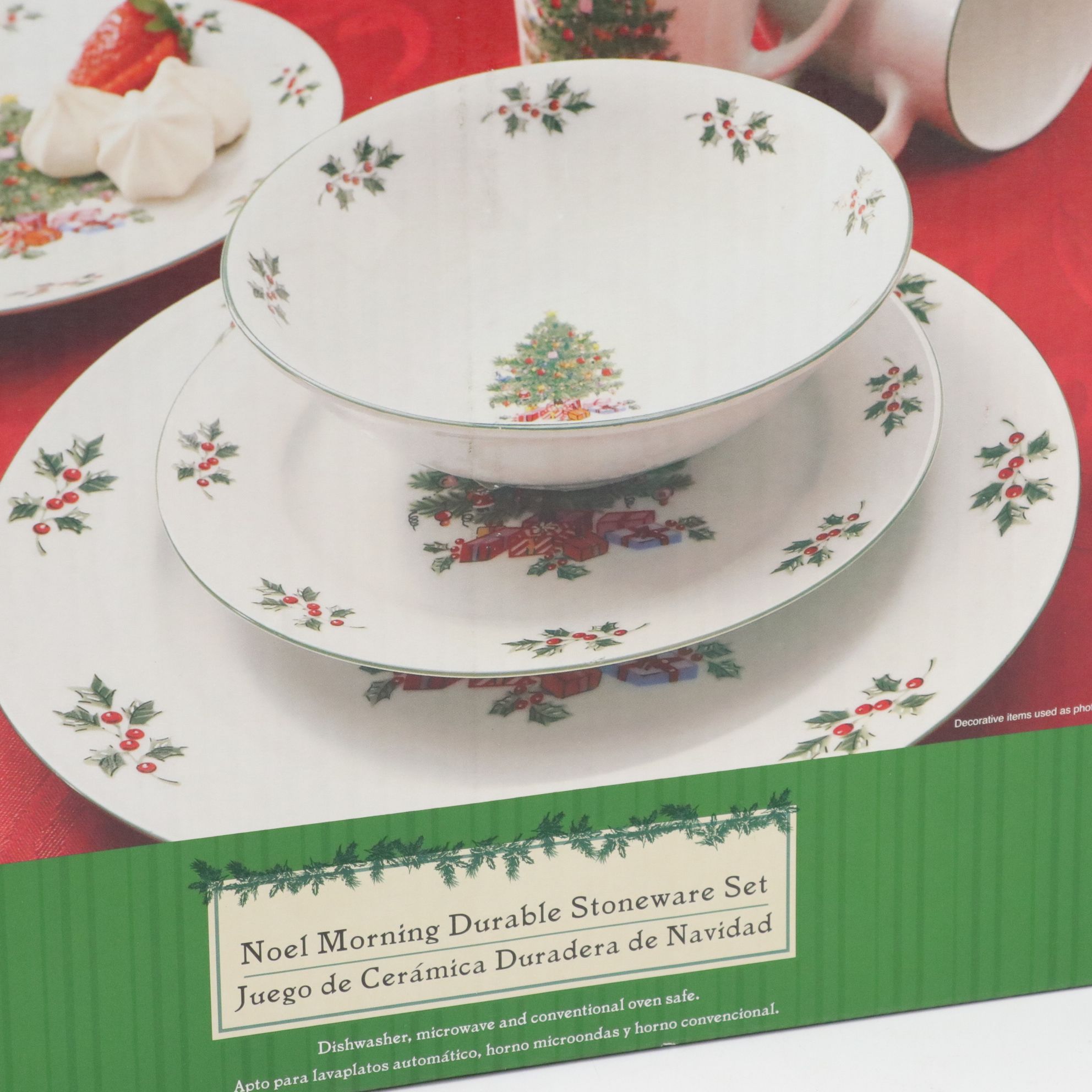 Gibson "Noel Morning" Christmas Dinnerware Set for Eight Diners