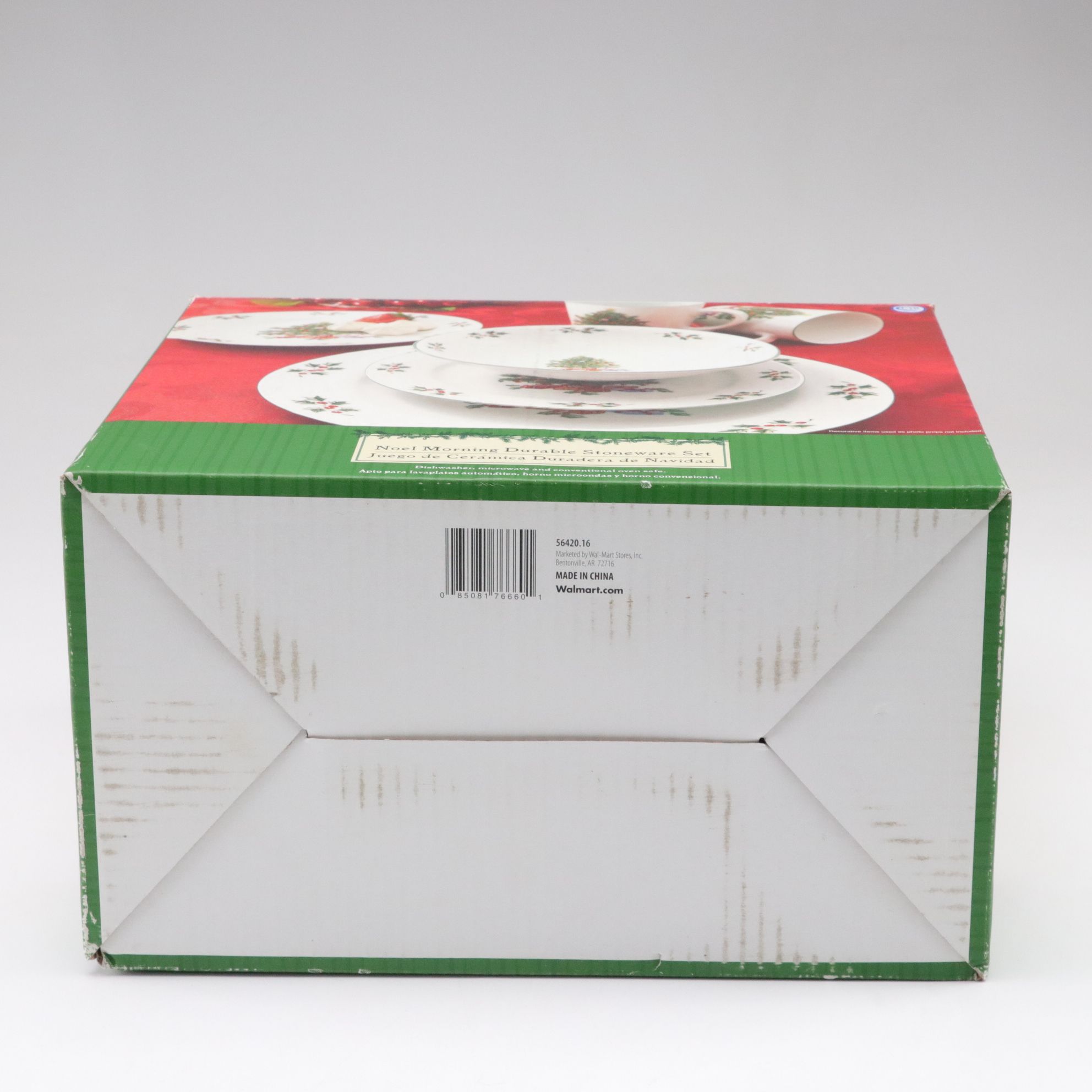 Gibson "Noel Morning" Christmas Dinnerware Set for Eight Diners