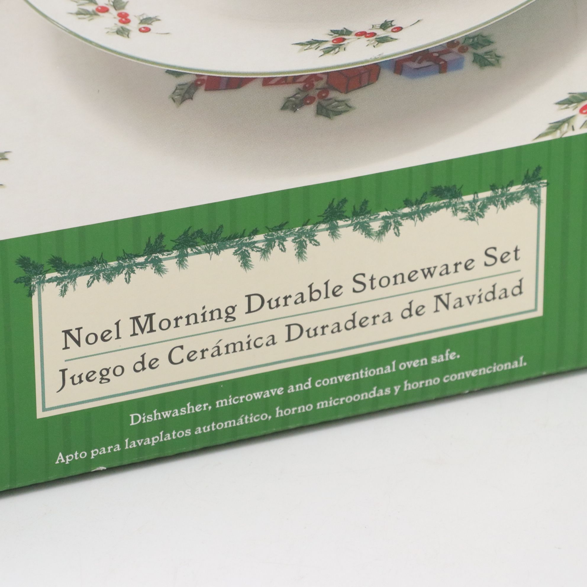 Gibson "Noel Morning" Christmas Dinnerware Set for Five with Extras