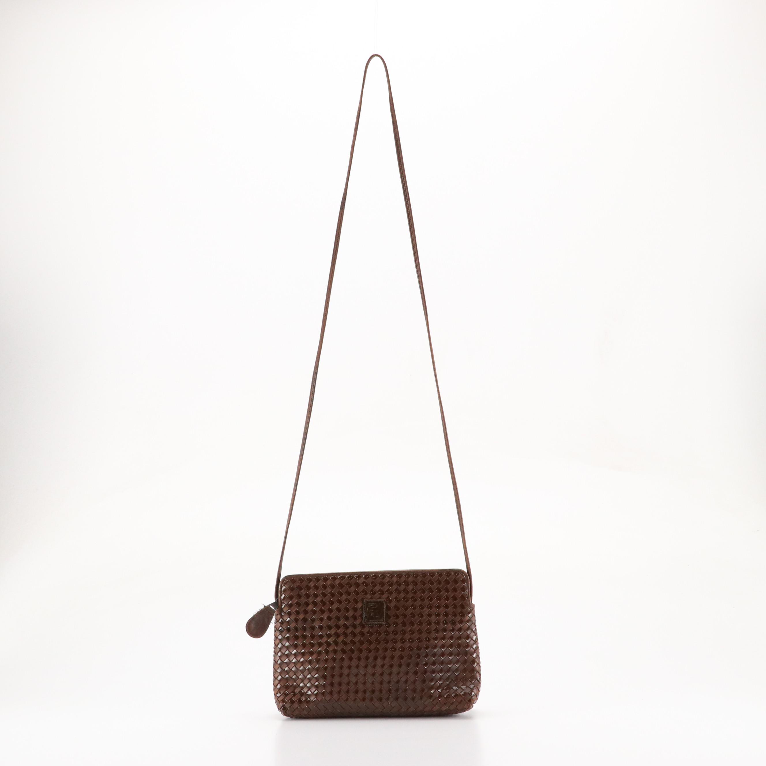 Fendi Crossbody Bag in Brown Woven Leather and Patent Leather