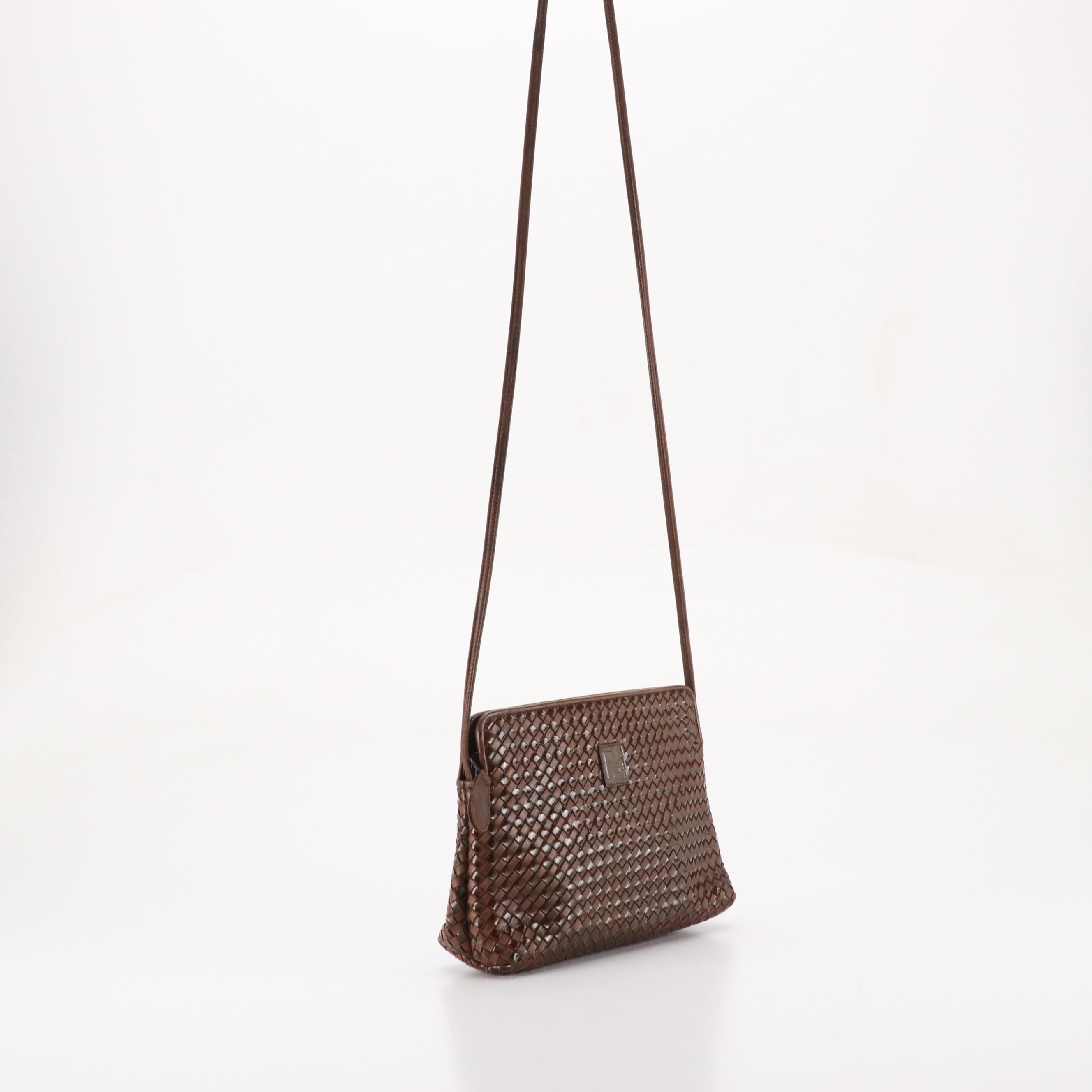 Fendi Crossbody Bag in Brown Woven Leather and Patent Leather