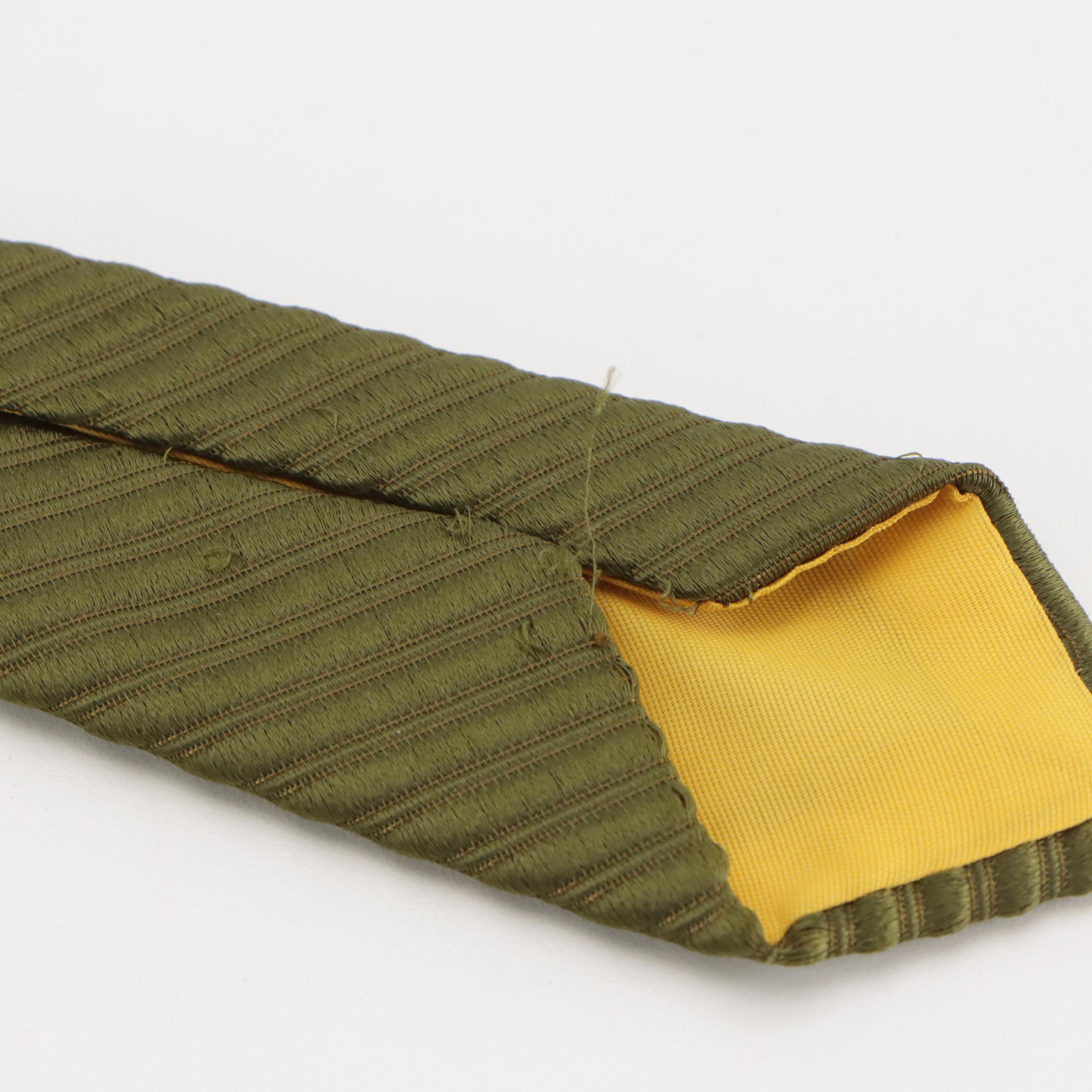 Men's Tudor Hall Clothes for Lerman Brothers Iridescent Wool Suit and Other Tie