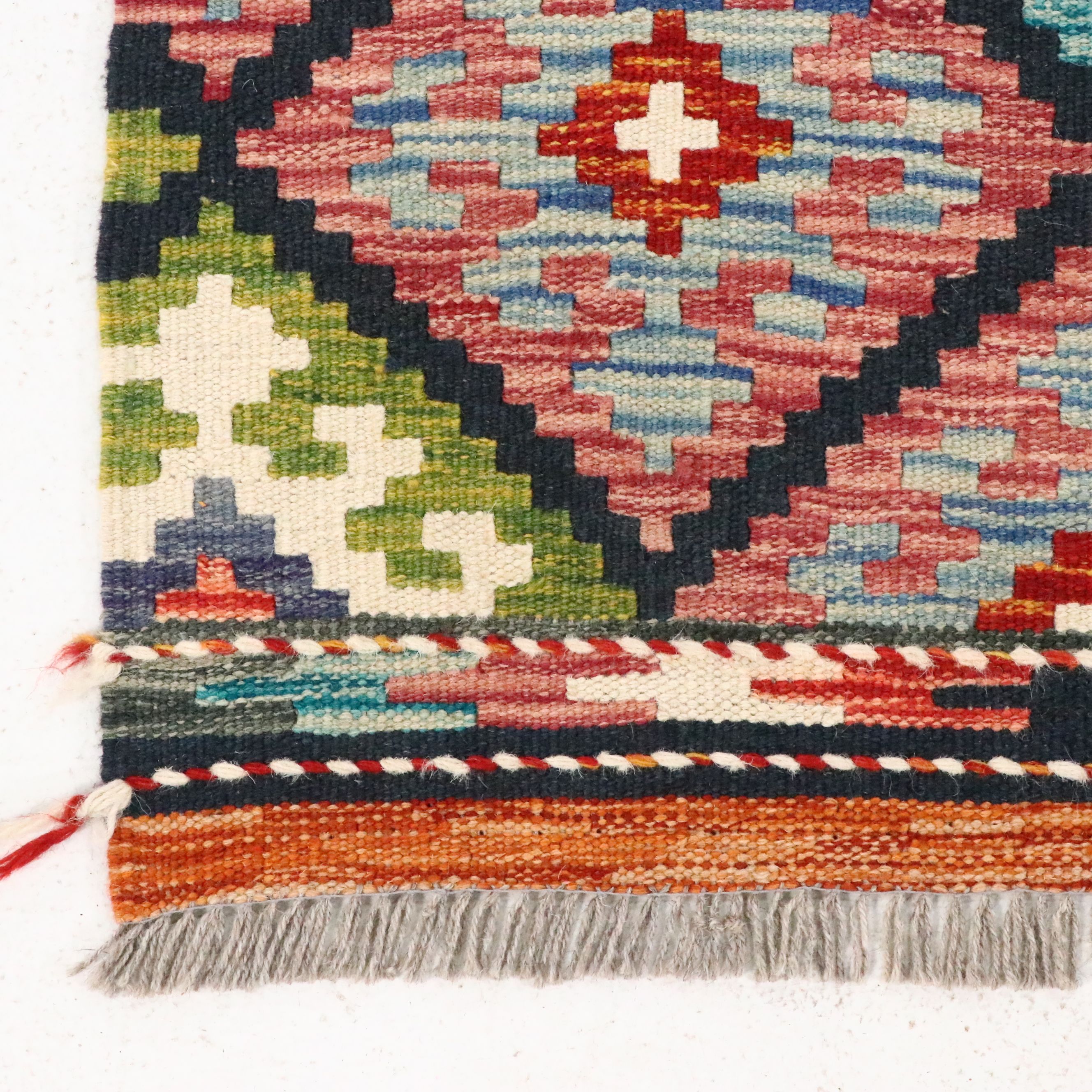 5'9 x 8'5 Handwoven Pakistani Kilim Area Rug