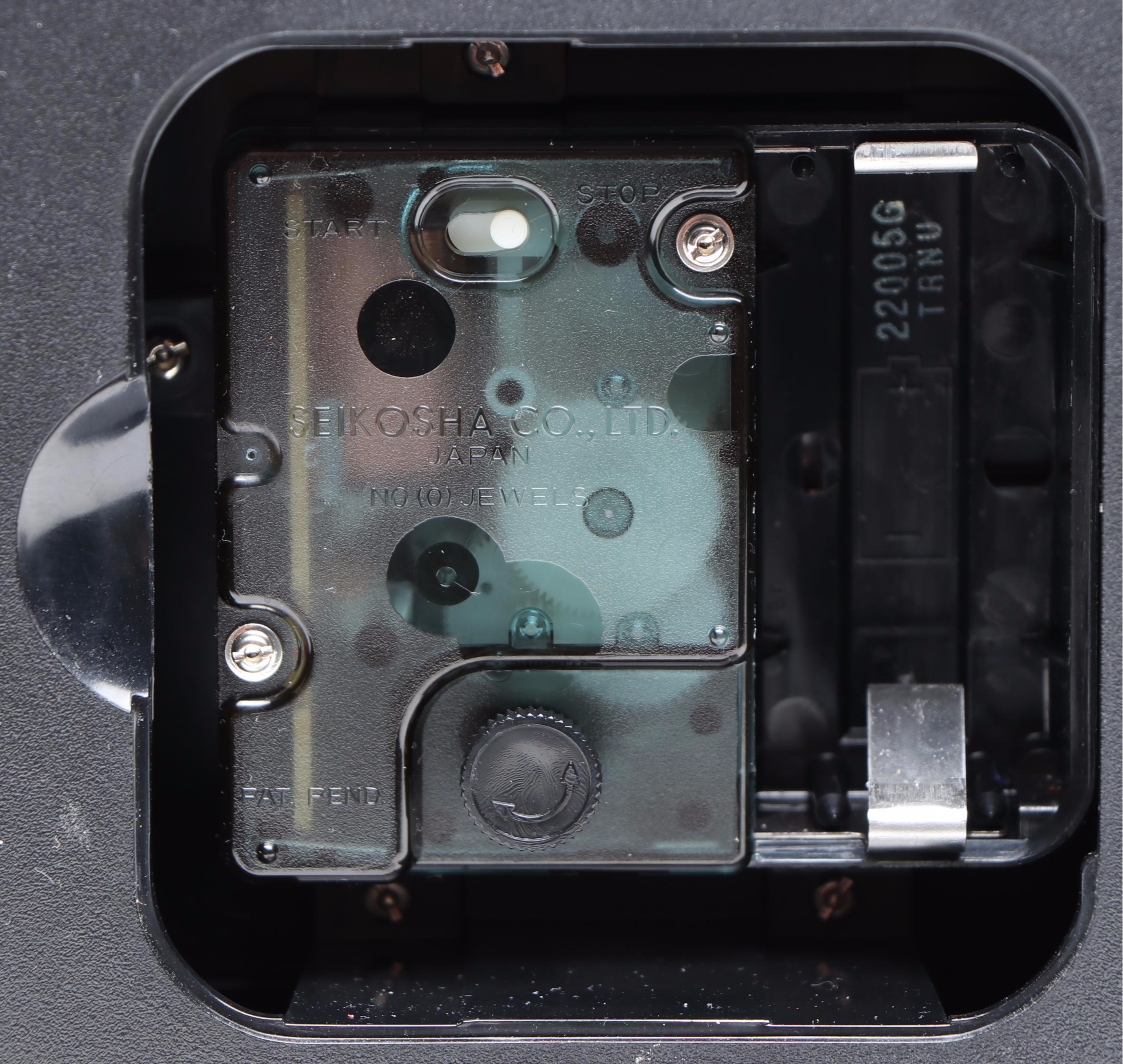 Seiko Metal and Glass World Timezone Desk Clock