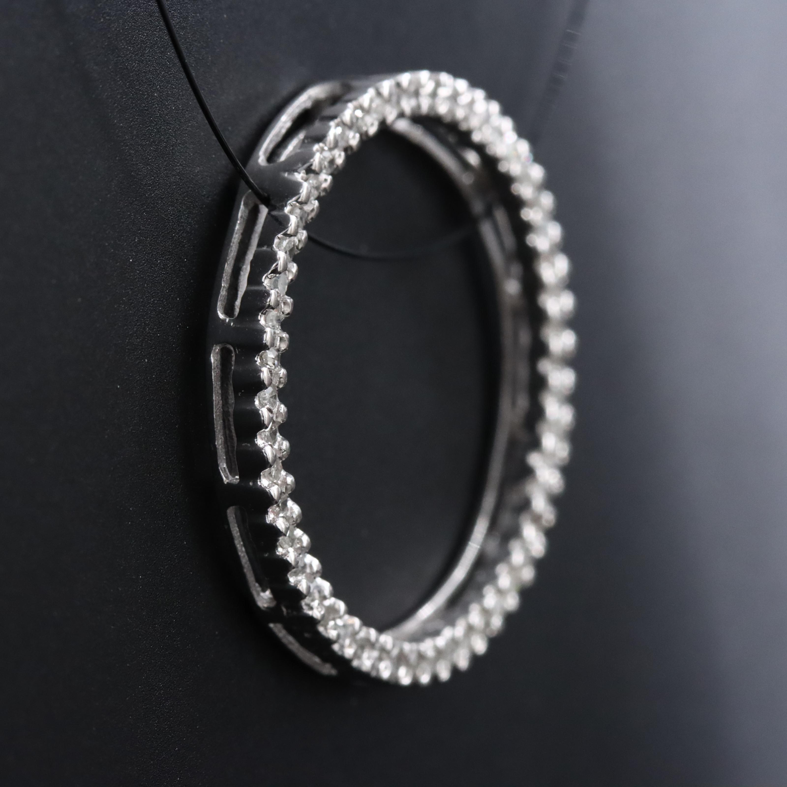 10K 0.26 CTW Diamond Circle Pendant