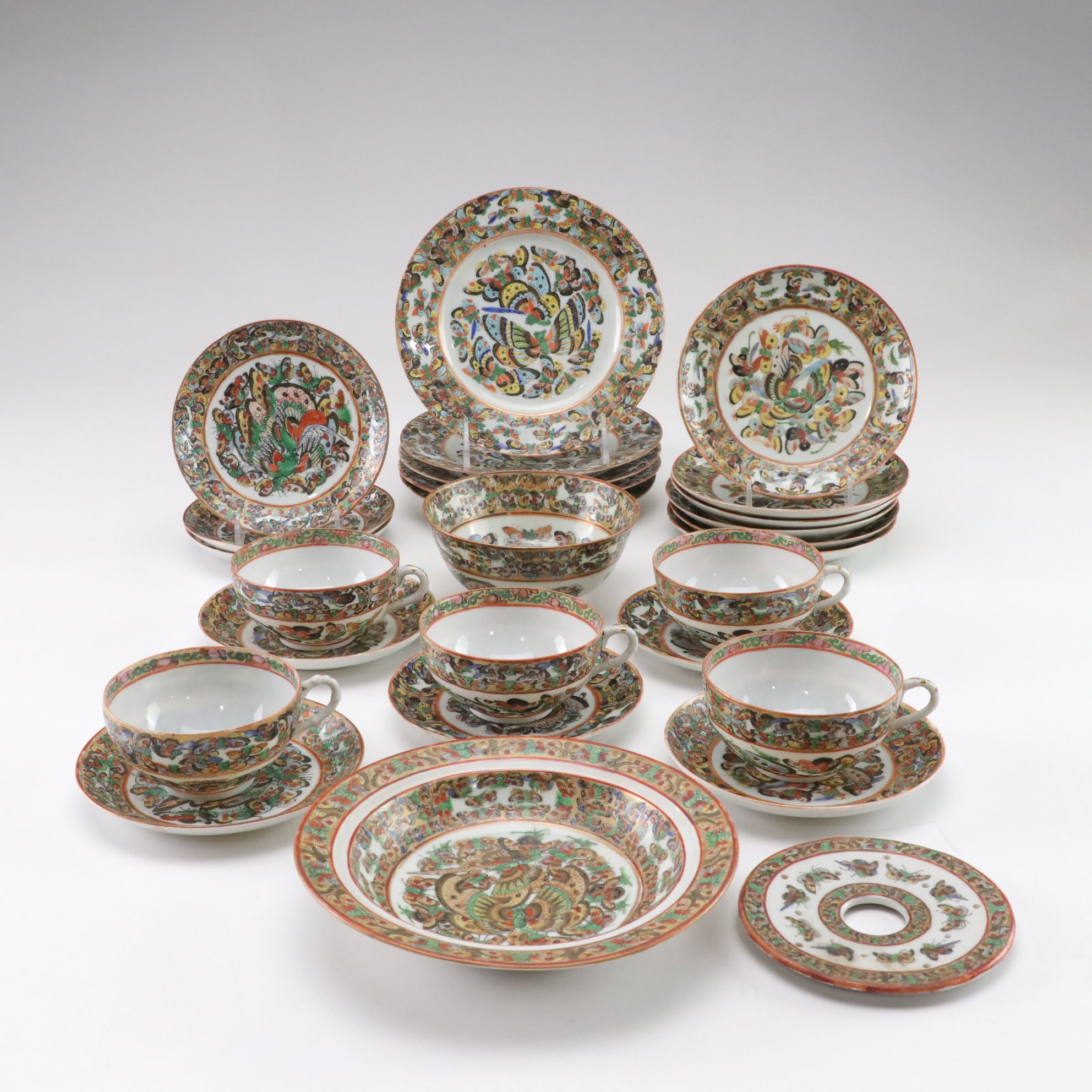 Porcelain 1000 Butterfly Plates, Teacups & Other Dishware