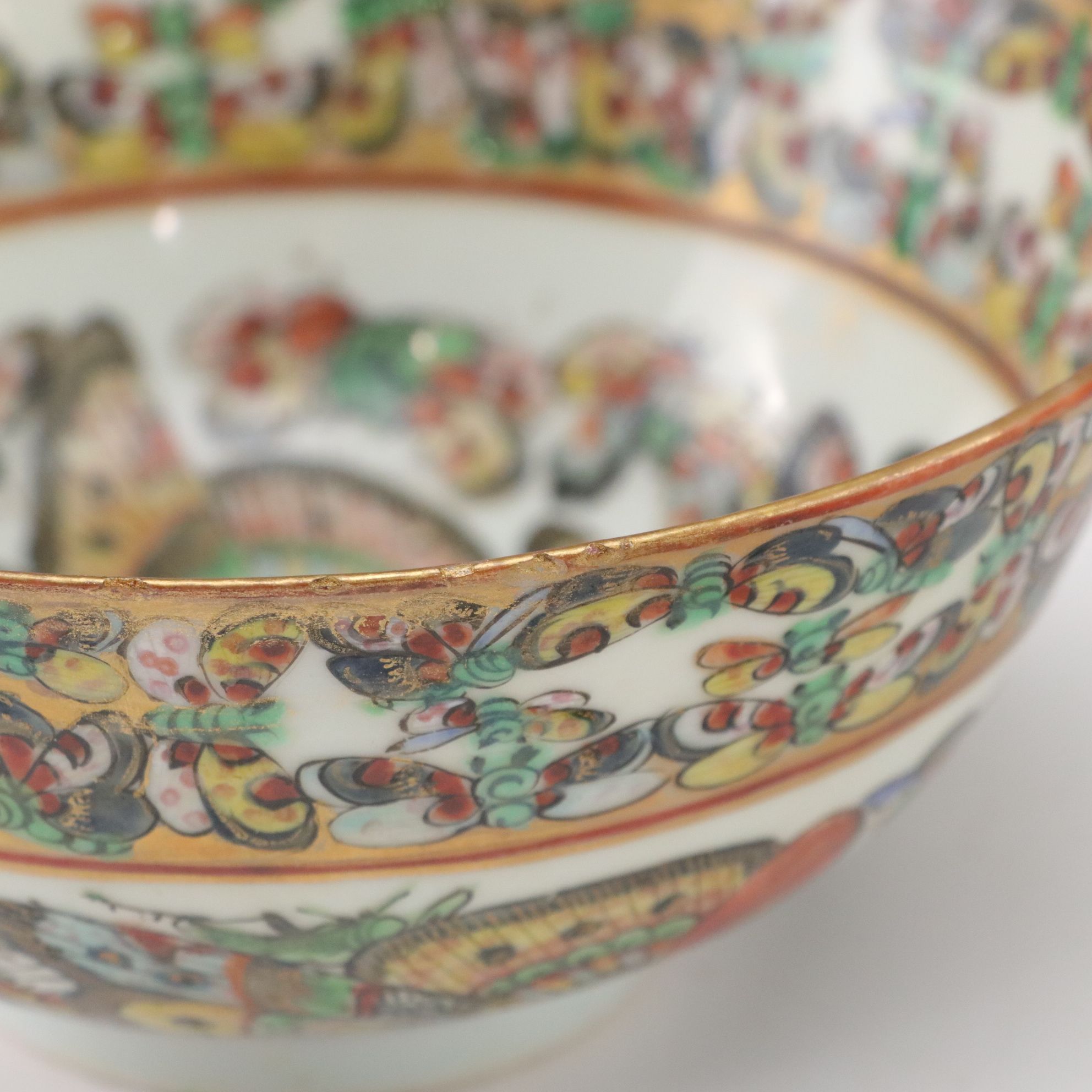 Porcelain 1000 Butterfly Plates, Teacups & Other Dishware