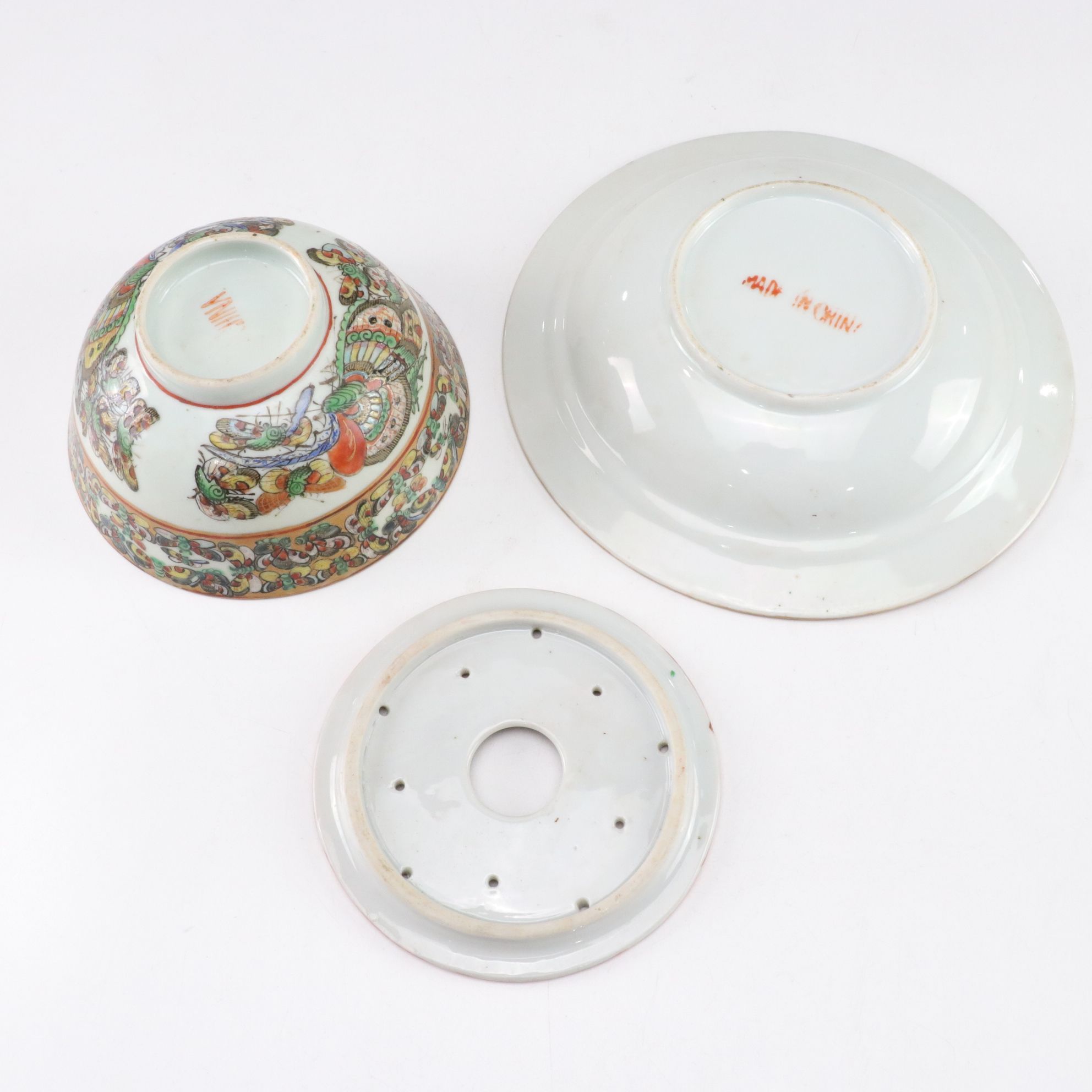 Porcelain 1000 Butterfly Plates, Teacups & Other Dishware