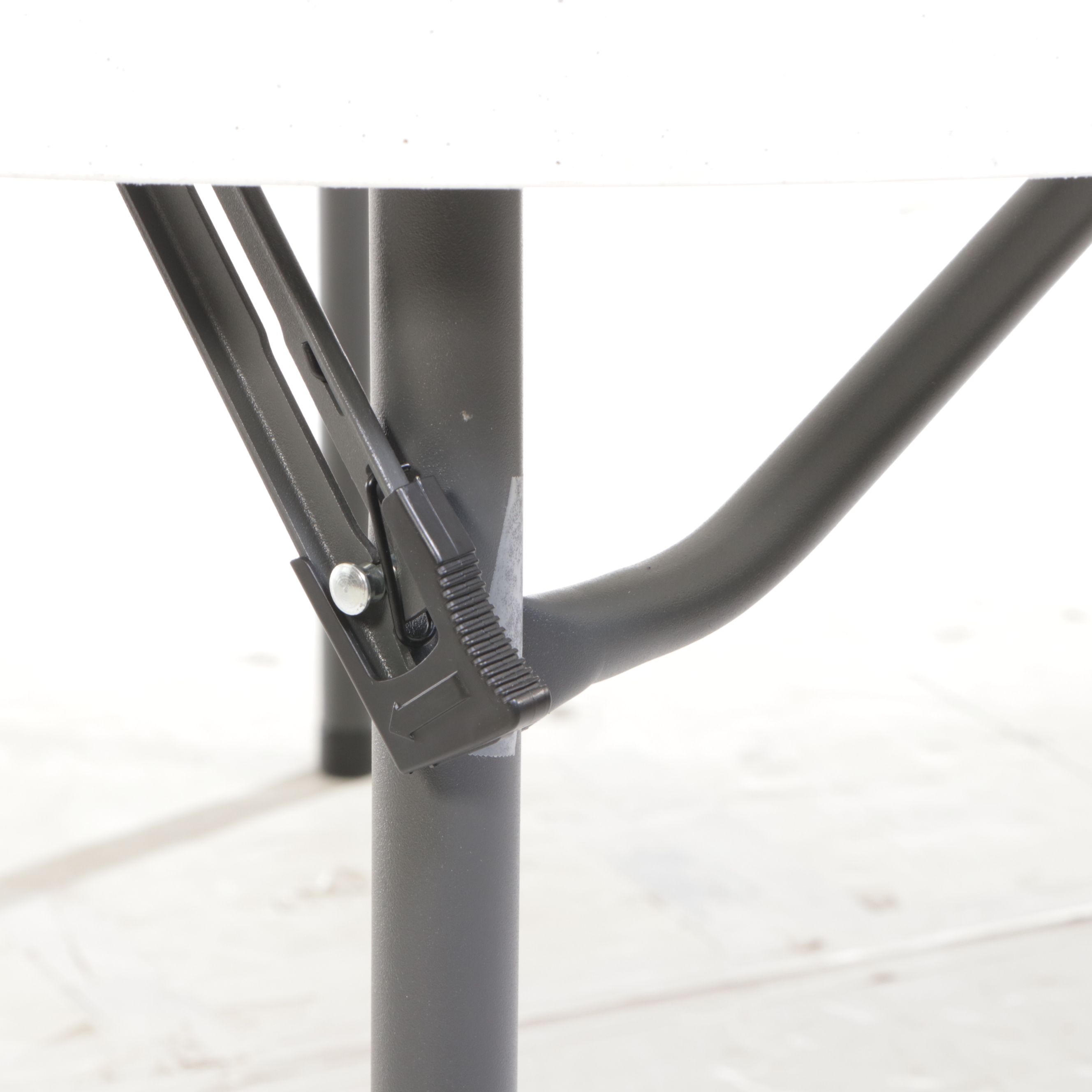 Lifetime Round Folding Plastic  Table with Six Folding Chairs