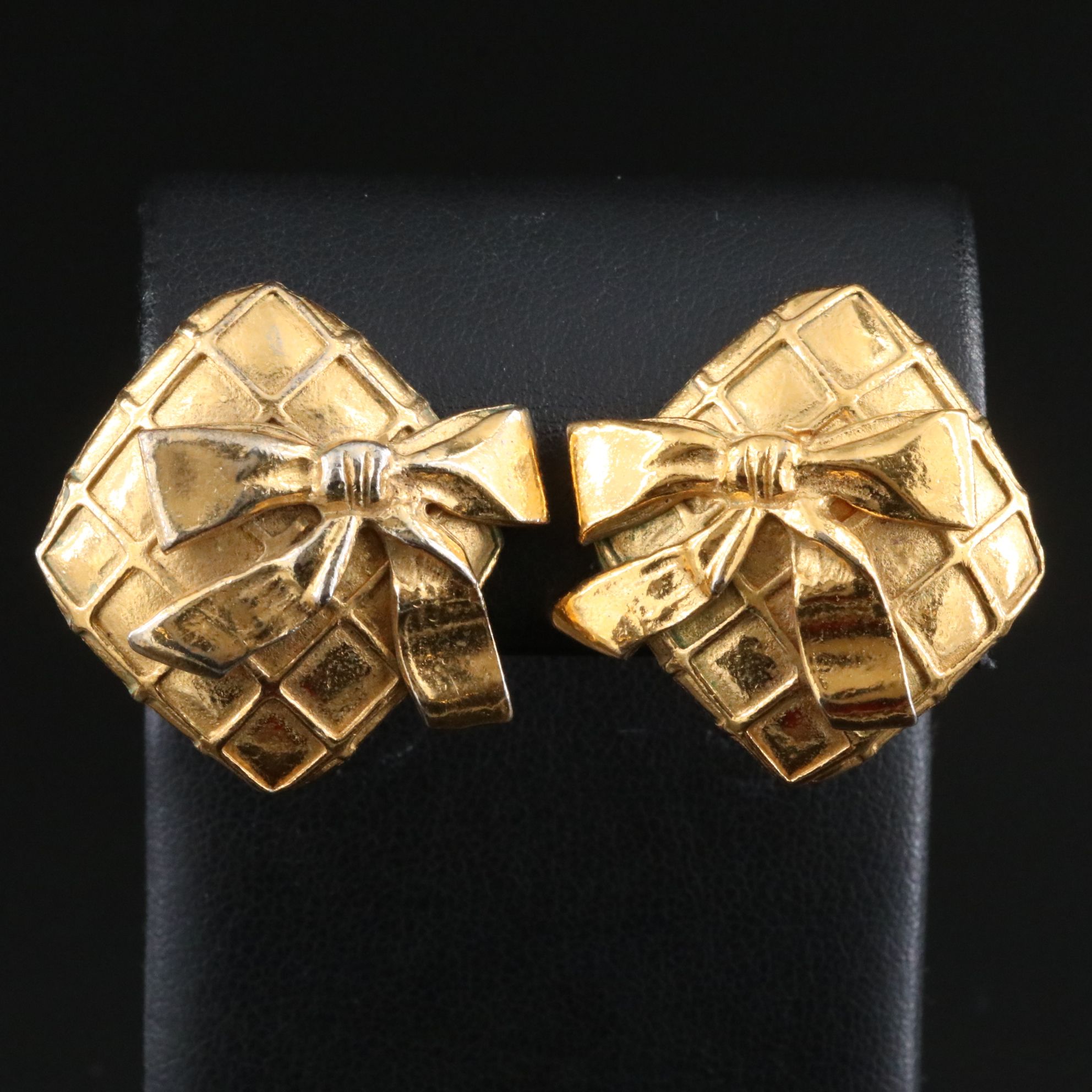 Chanel Quilted Bow Rhombus Clip Earrings