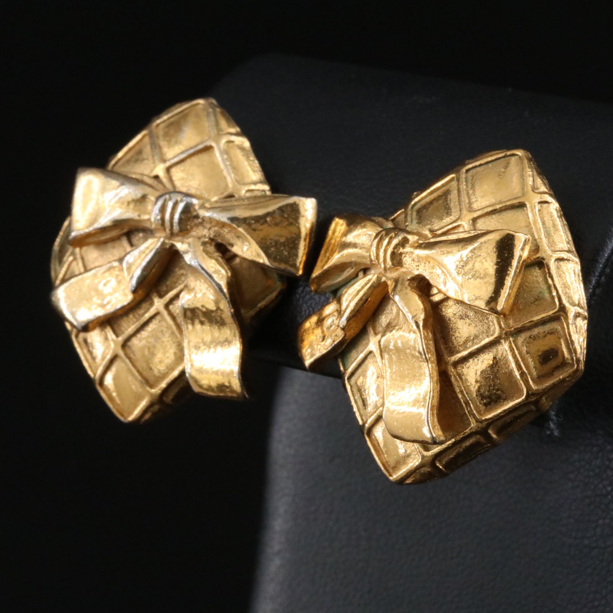 Chanel Quilted Bow Rhombus Clip Earrings