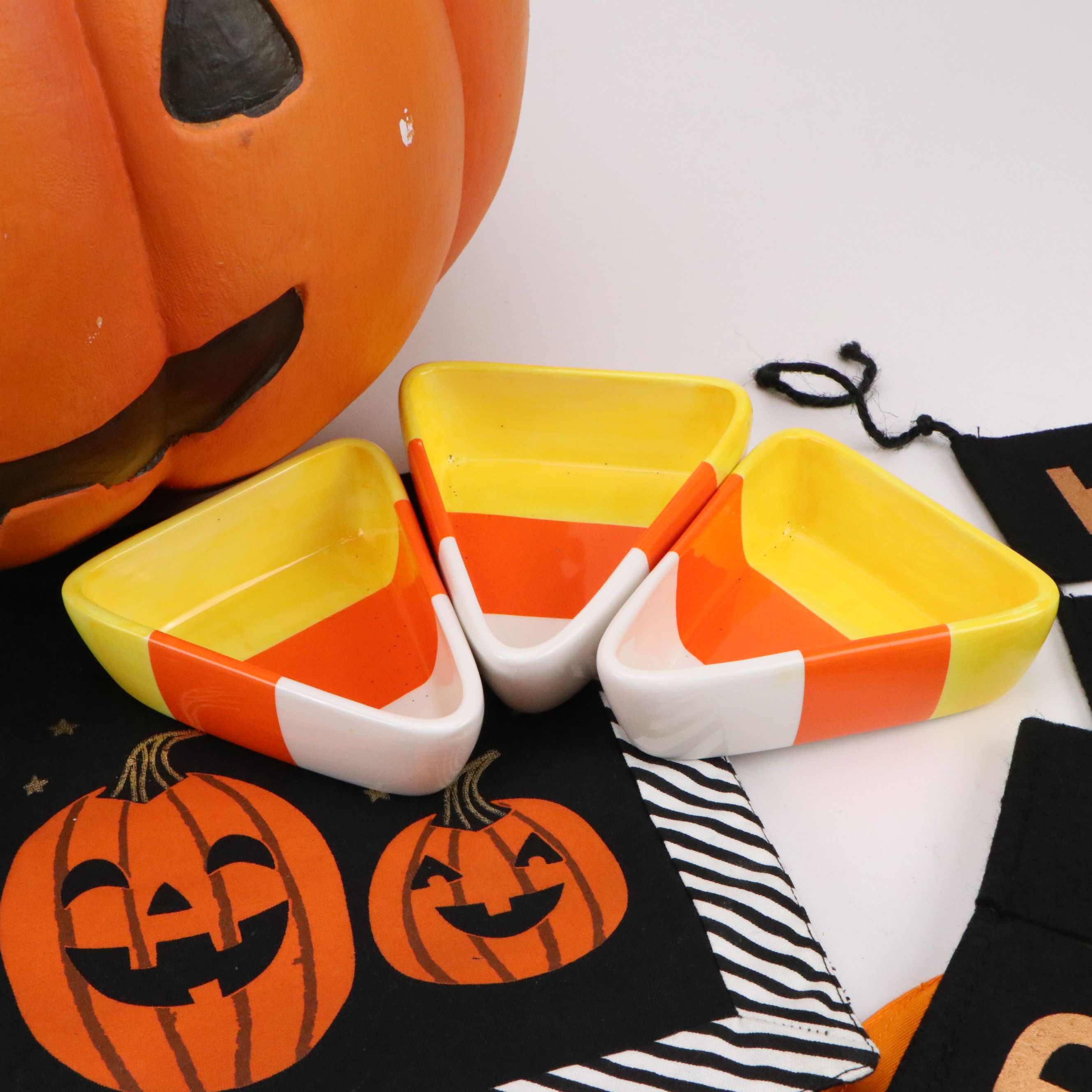 Halloween Plaster Pumpkins, Table Runners, Dishes and Banners