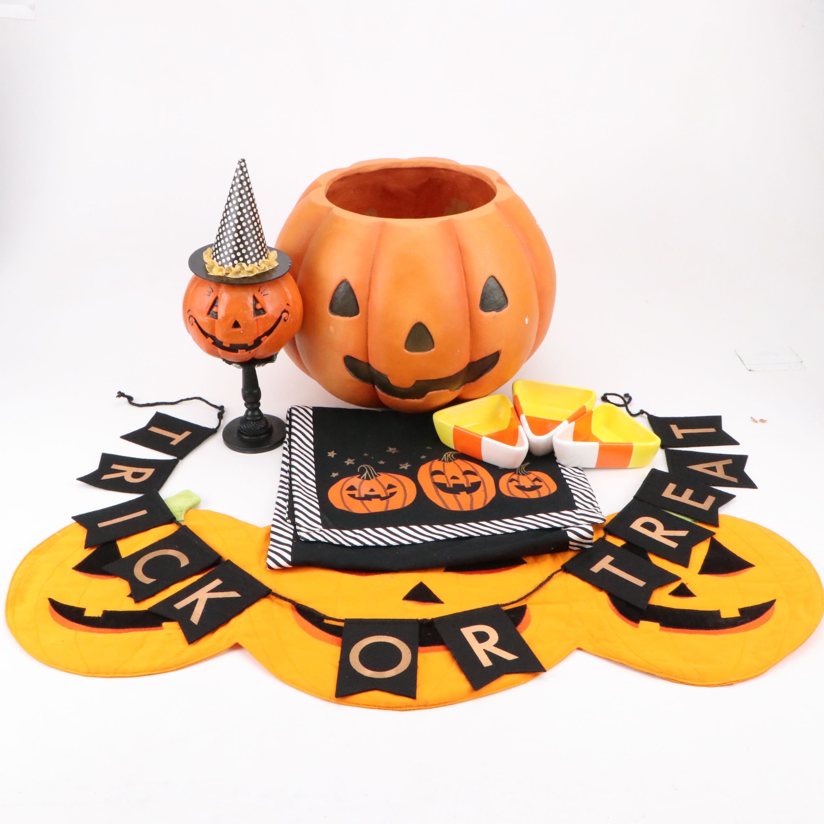 Halloween Plaster Pumpkins, Table Runners, Dishes and Banners