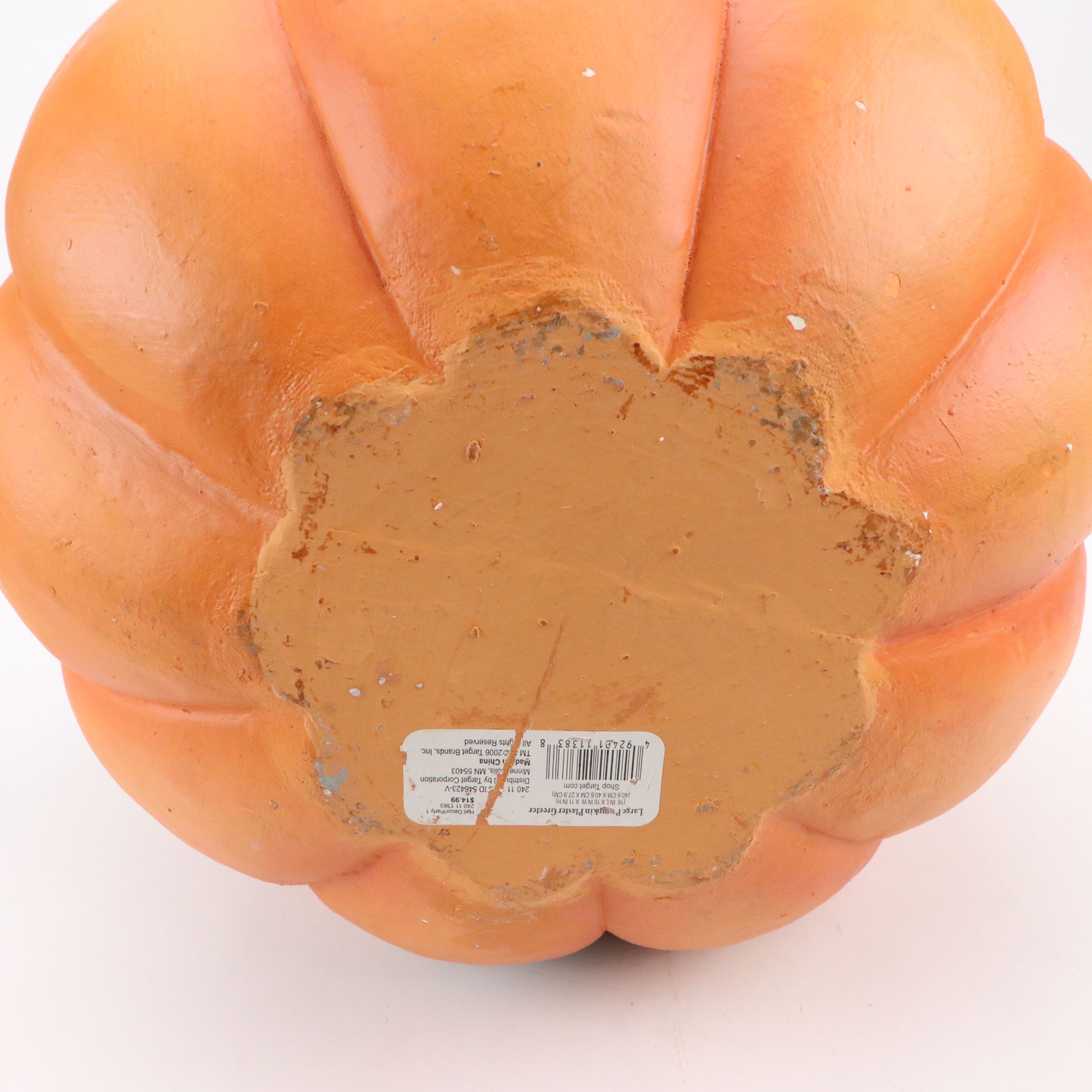 Halloween Plaster Pumpkins, Table Runners, Dishes and Banners