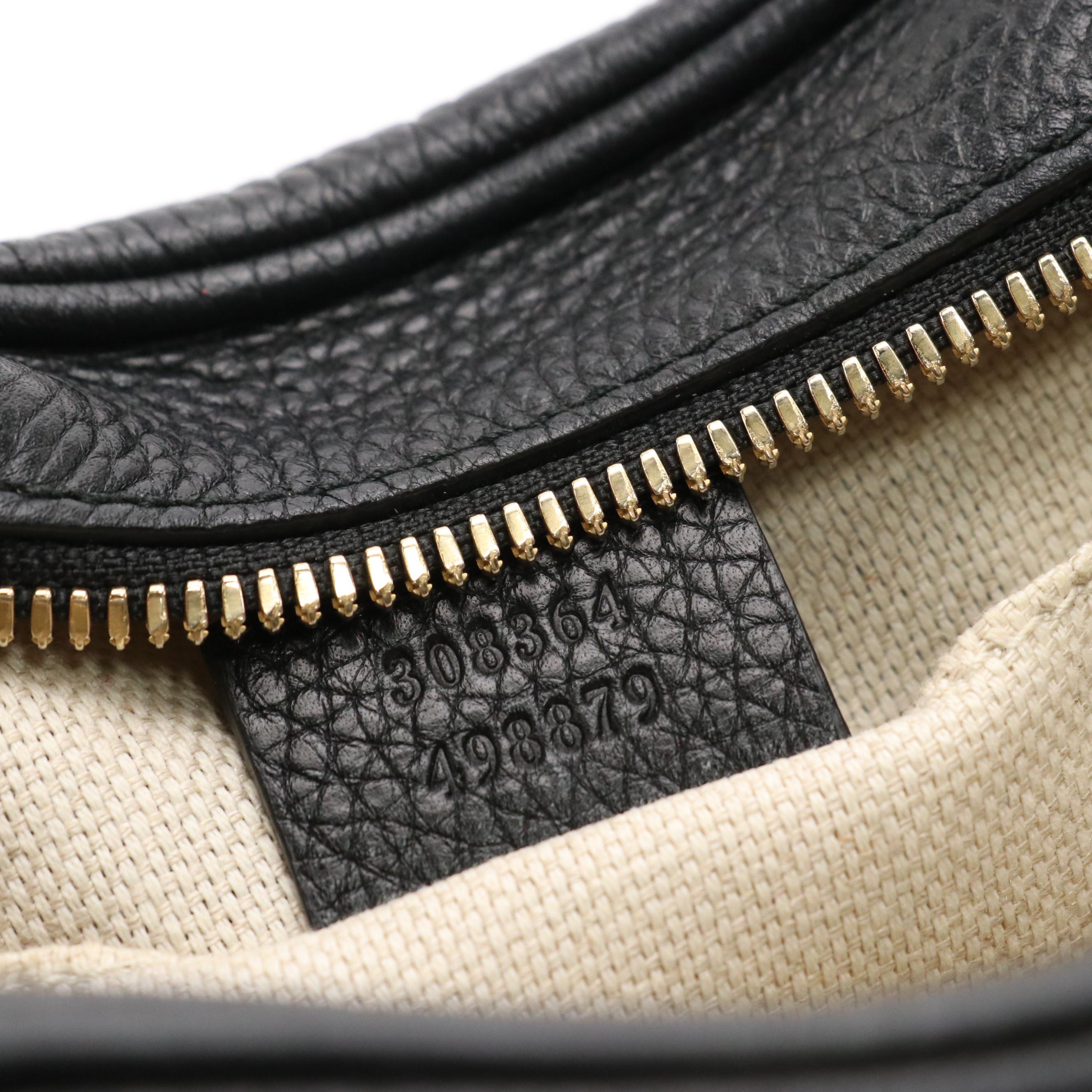 Gucci Black Calfskin Grain Leather Soho Disco Crossbody Bag with Tassel Zip