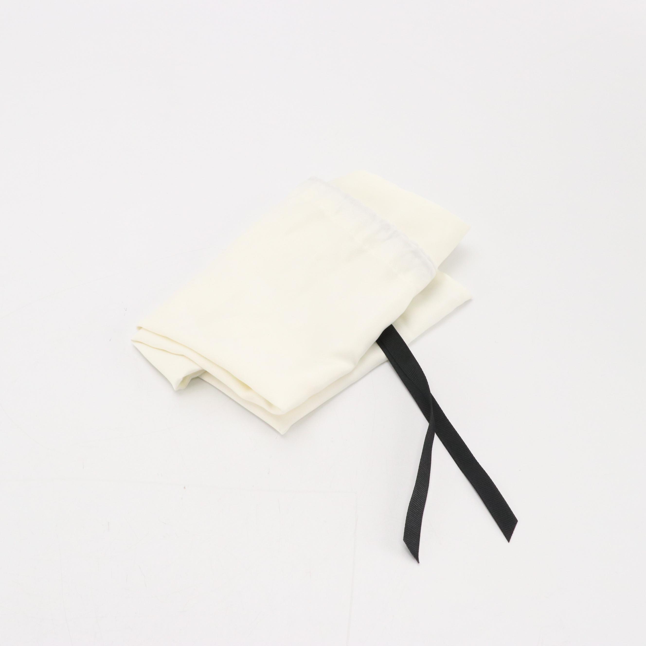 Gucci Black Calfskin Grain Leather Soho Disco Crossbody Bag with Tassel Zip