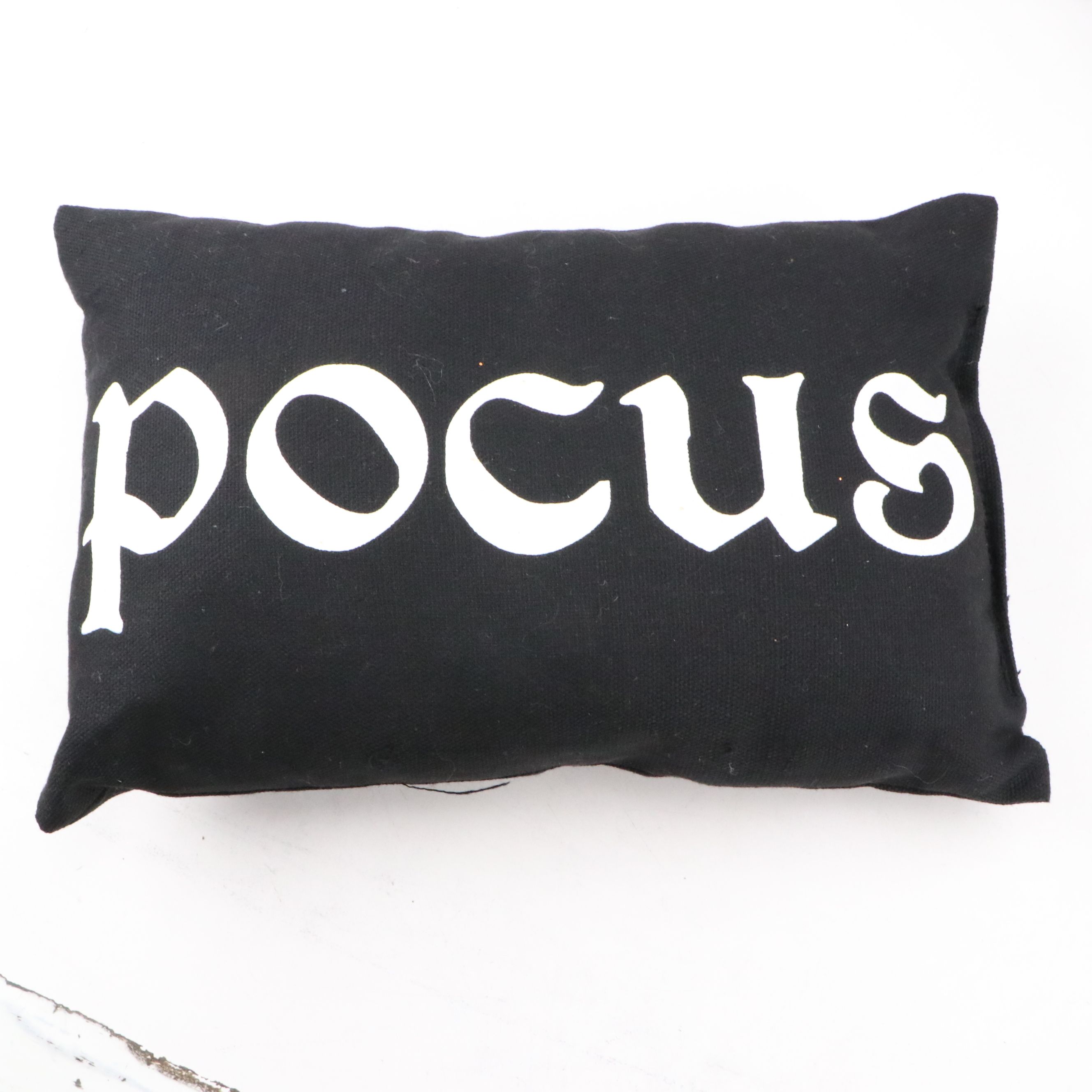 Cauldron Wax Melter, Witch Hats and Other Halloween Décor Items