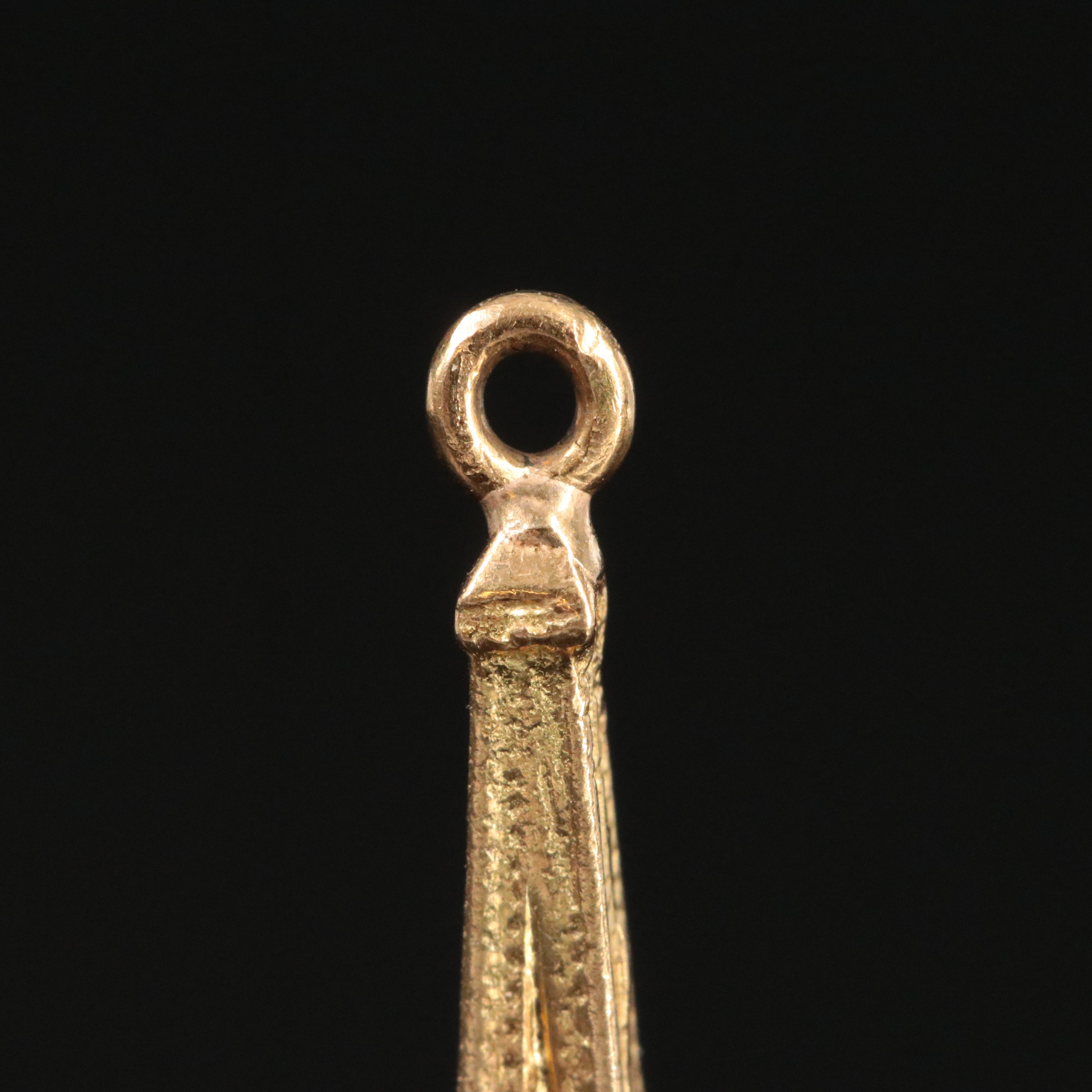 18K Eiffel Tower Pendant/Charm