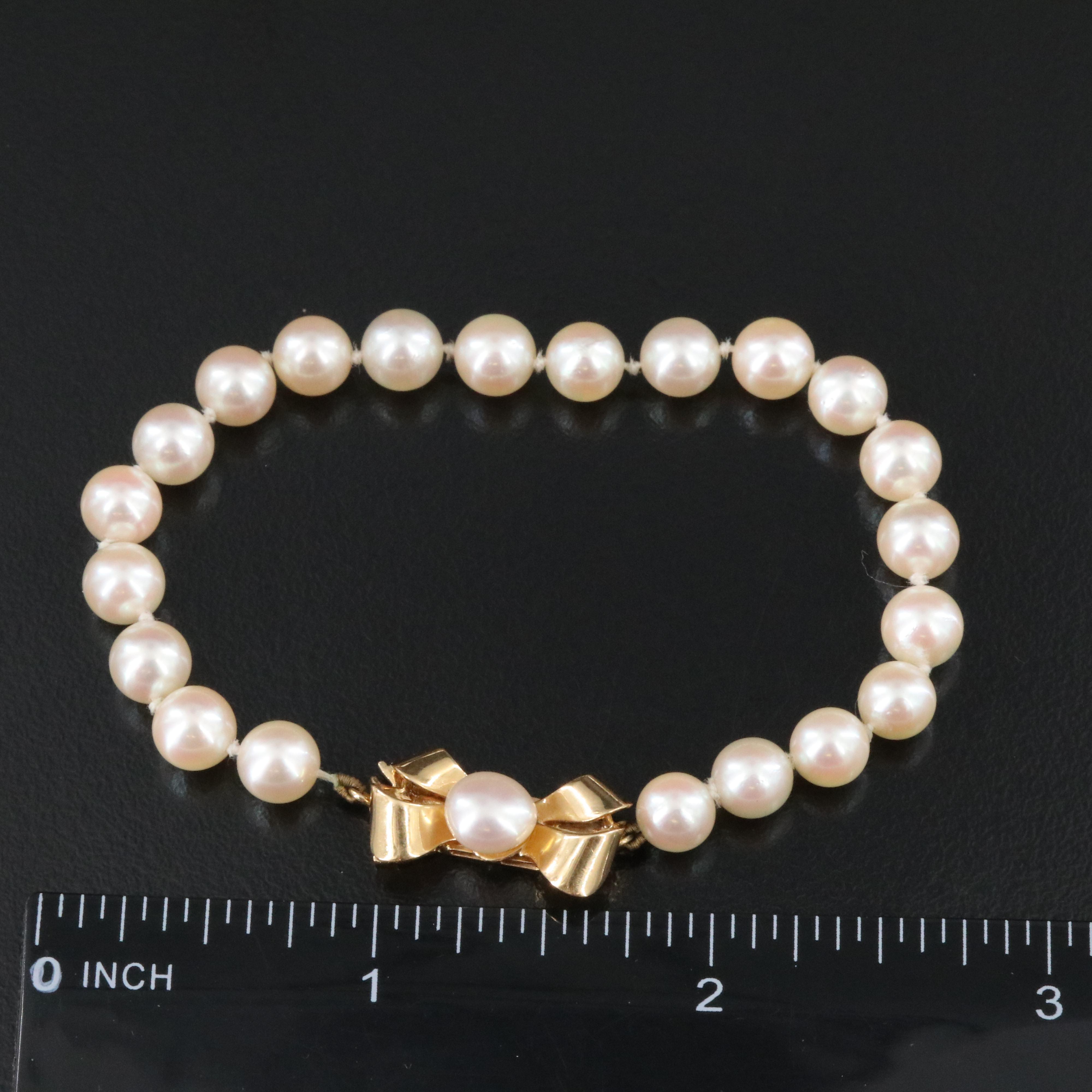 Pearl Bracelet with 18K Bow Clasp