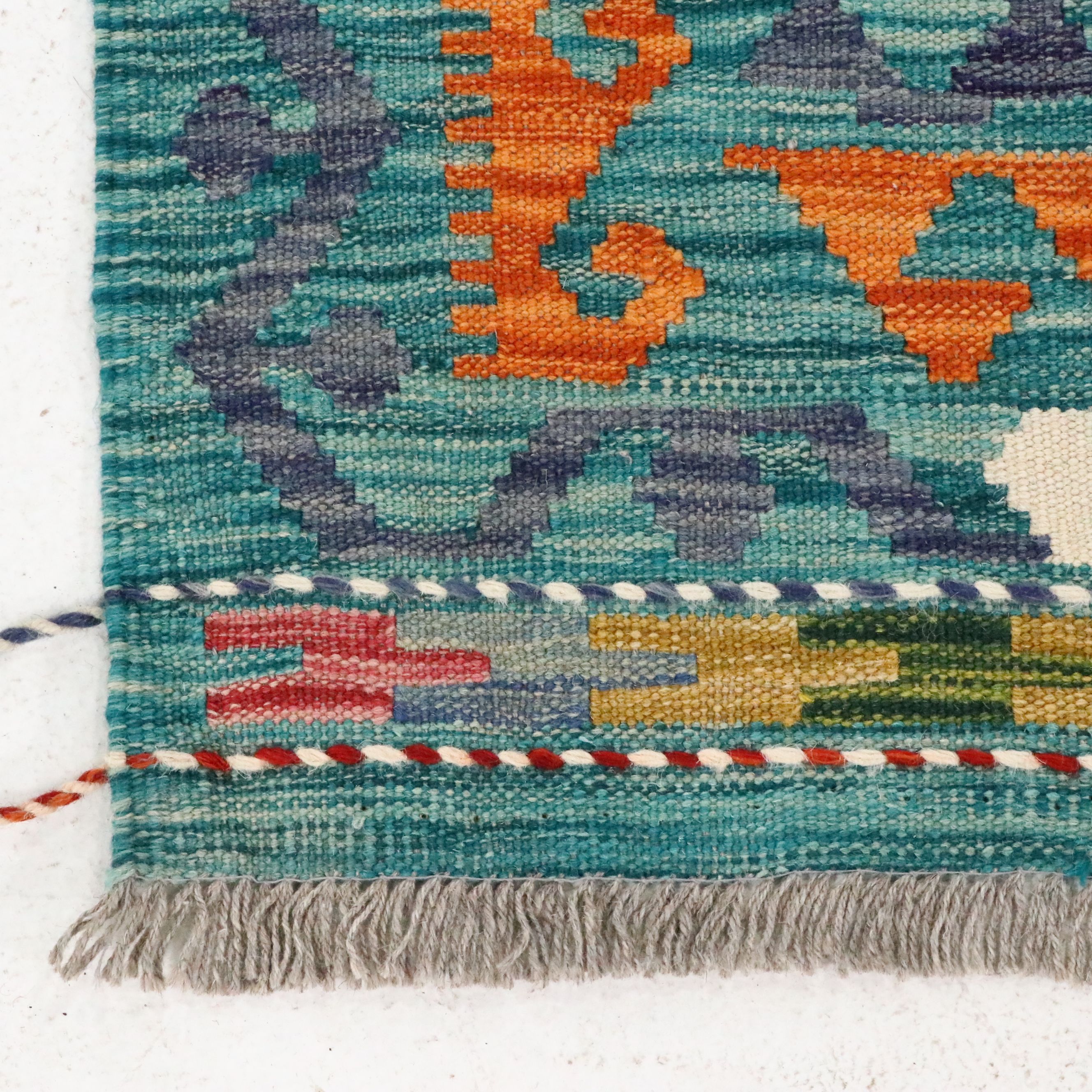 5'6 x 8'6 Handwoven Pakistani Kilim Area Rug