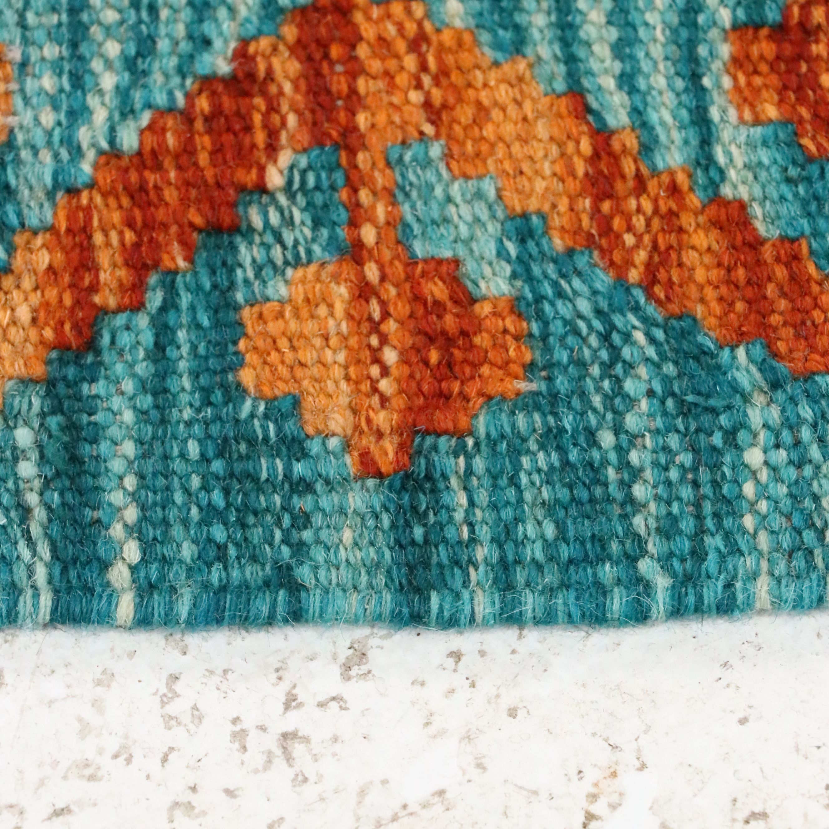 5'6 x 8'6 Handwoven Pakistani Kilim Area Rug