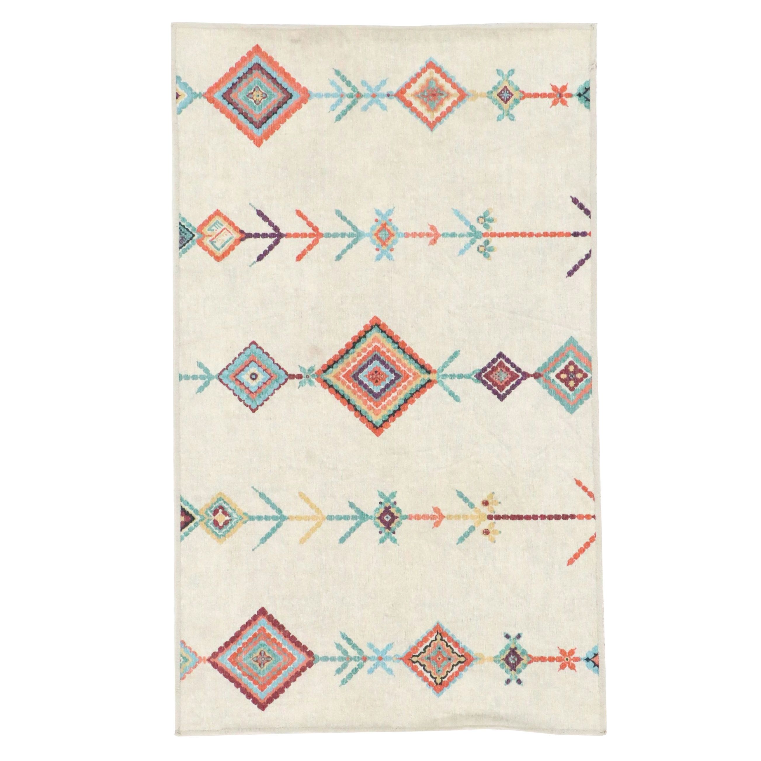 2'11 x 4'10 Machine Made Ruggable Accent Rug