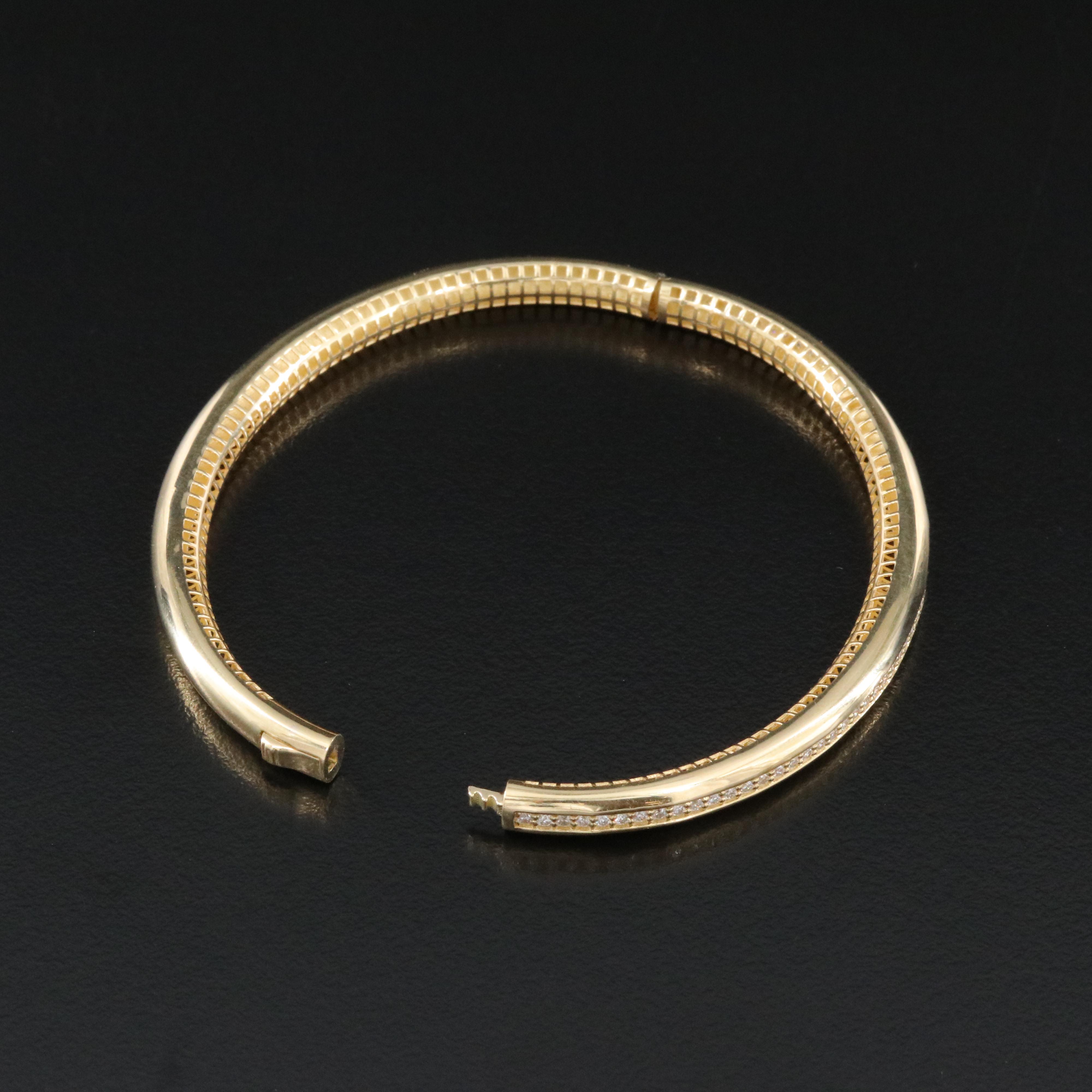 18K 0.81 CTW Diamond Bangle