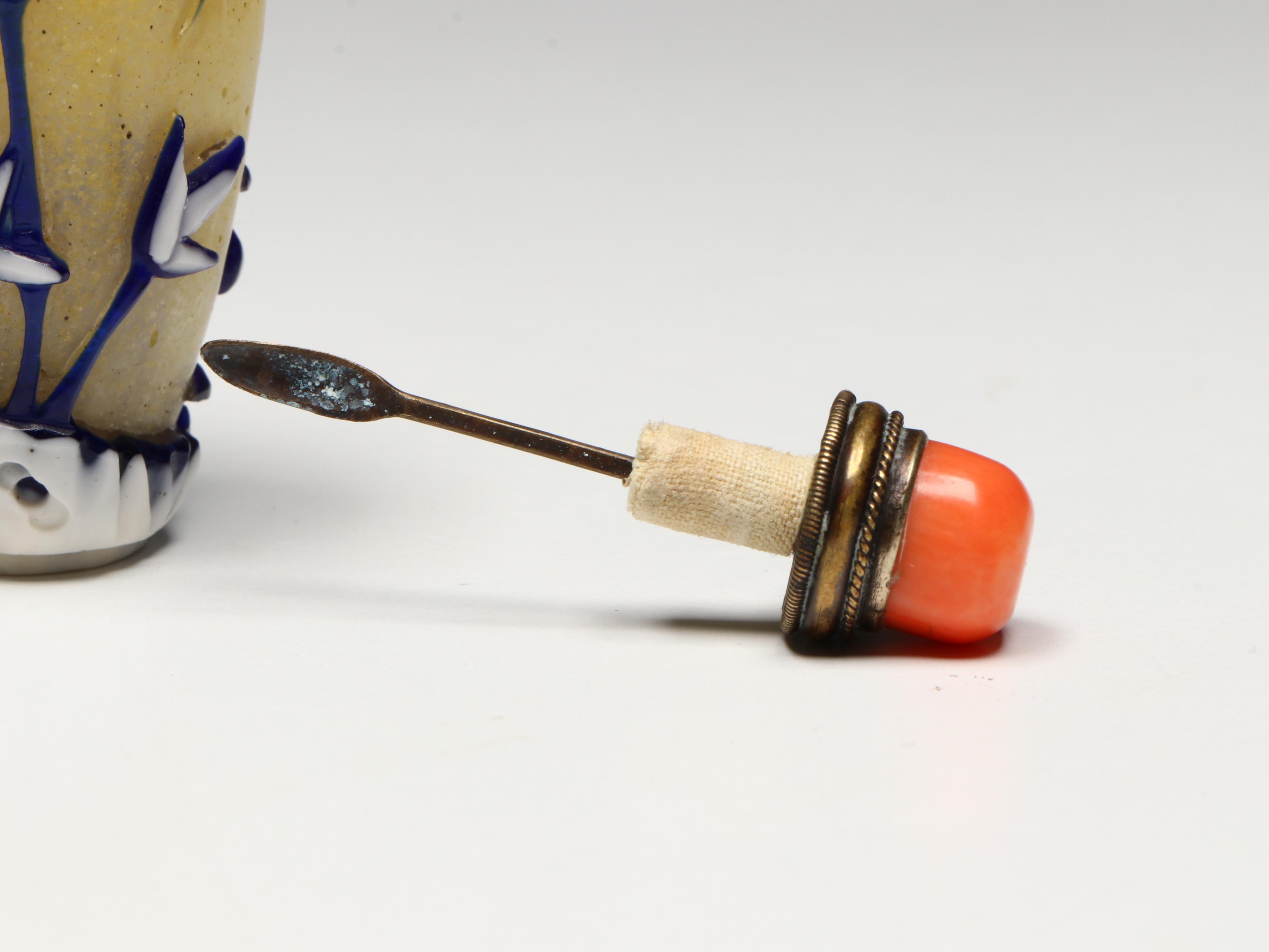 Chinese Bird Overlay Peking Glass Snuff Bottle