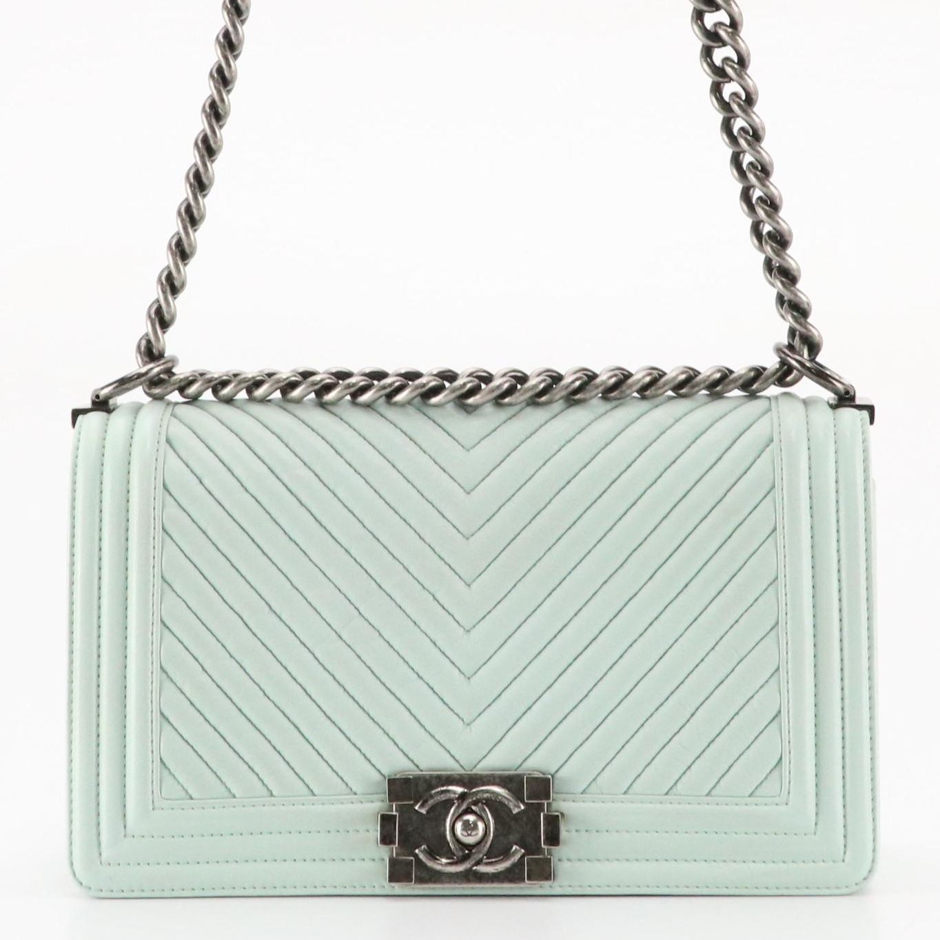 Chanel Medium Boy Flap Shoulder Bag in Chevron Quilted Lambskin Leather with Box