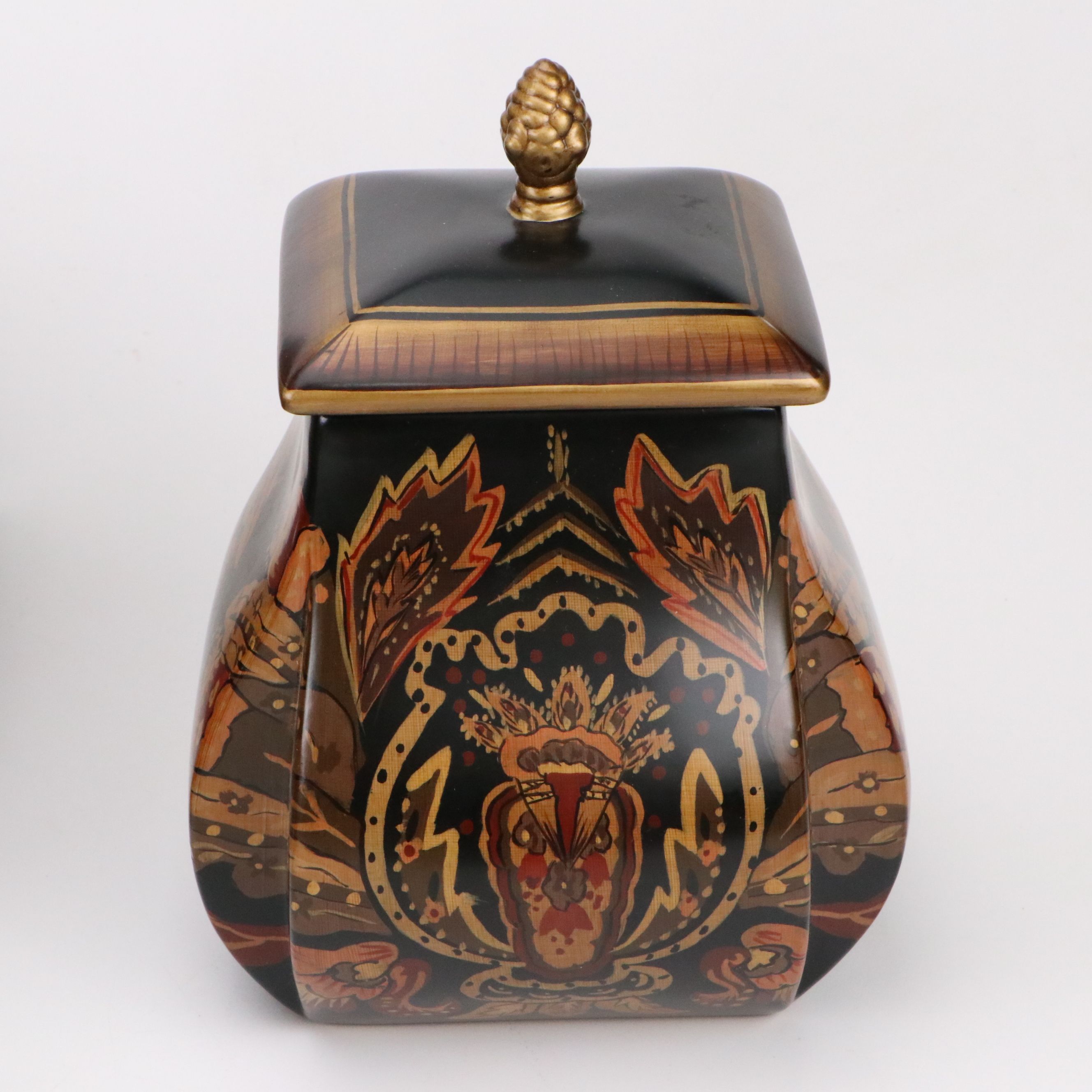 Victorian Style Flying Pendulum Clock with Other Boxes and Decor