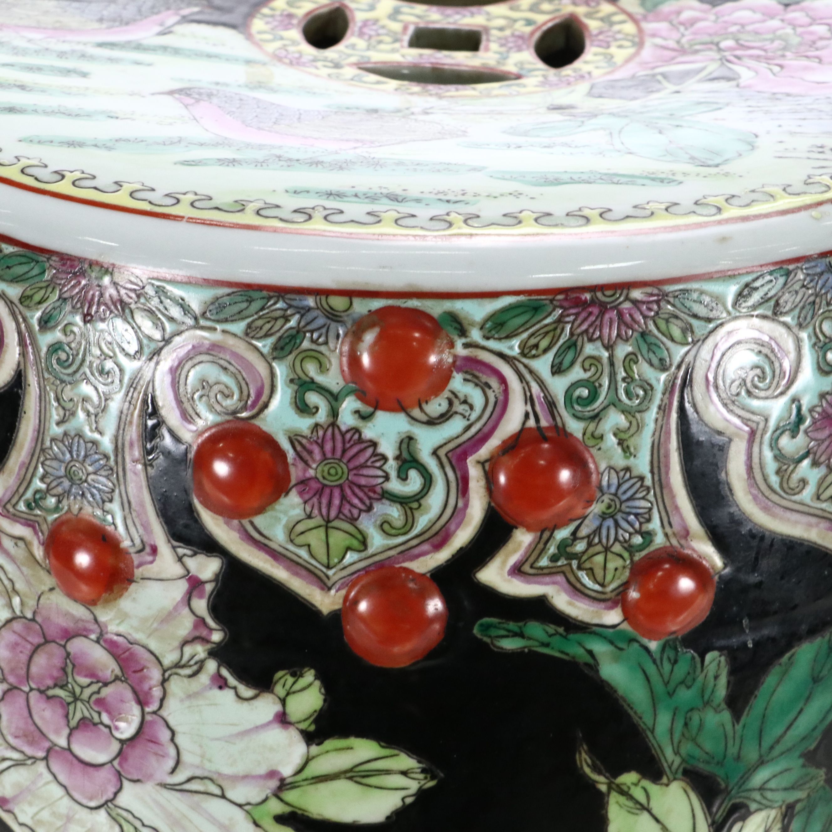 Chinese Famille Rose Porcelain Garden Stool