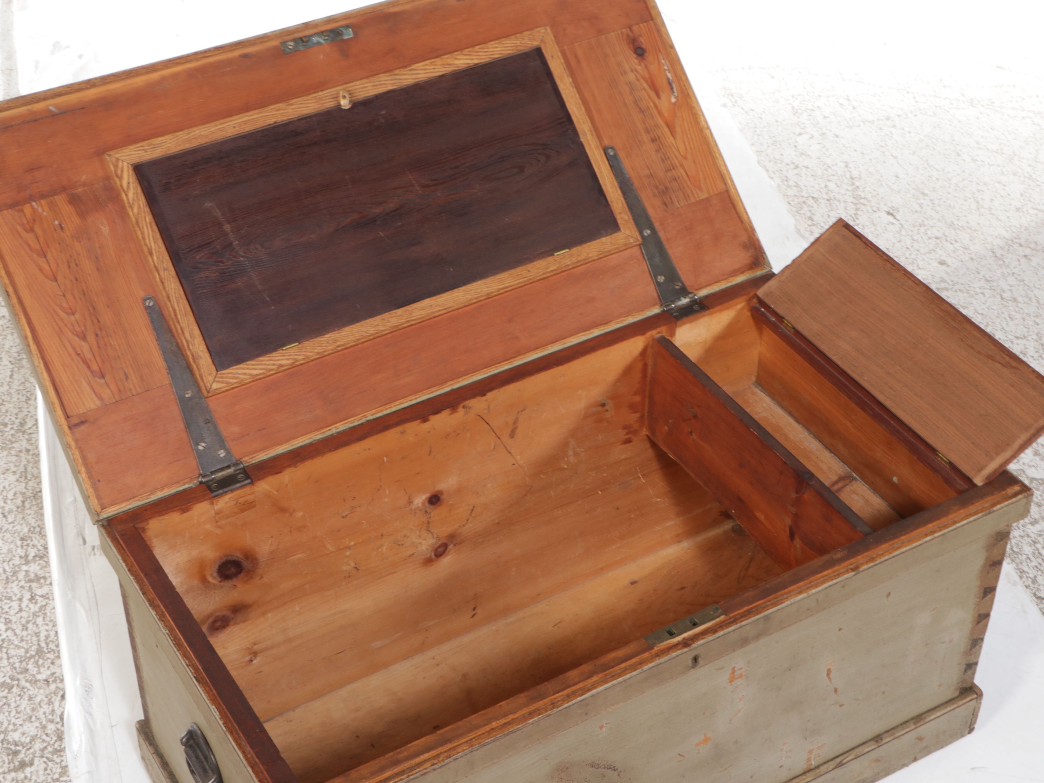 French Provincial Style Cedar Blanket Chest