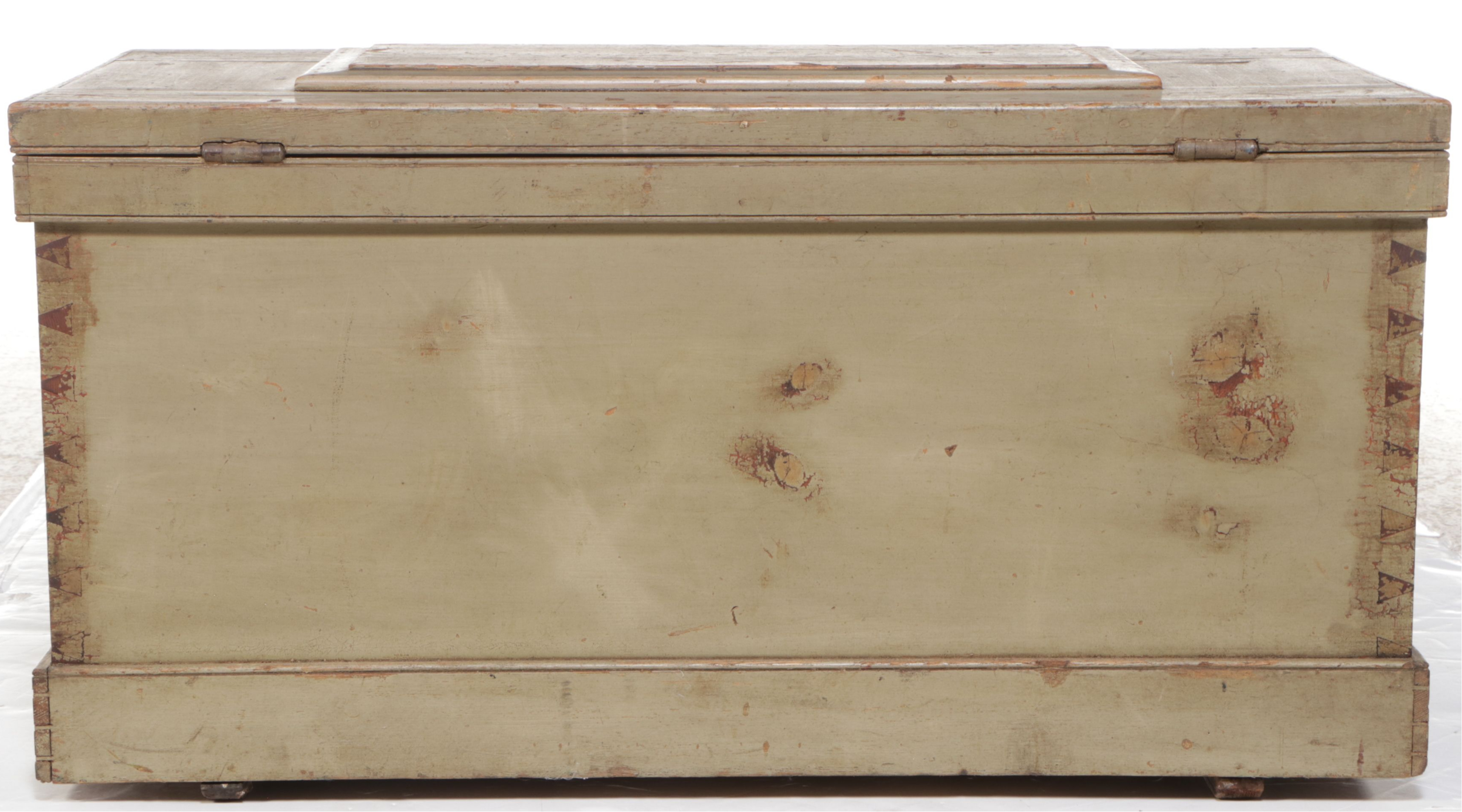 French Provincial Style Cedar Blanket Chest